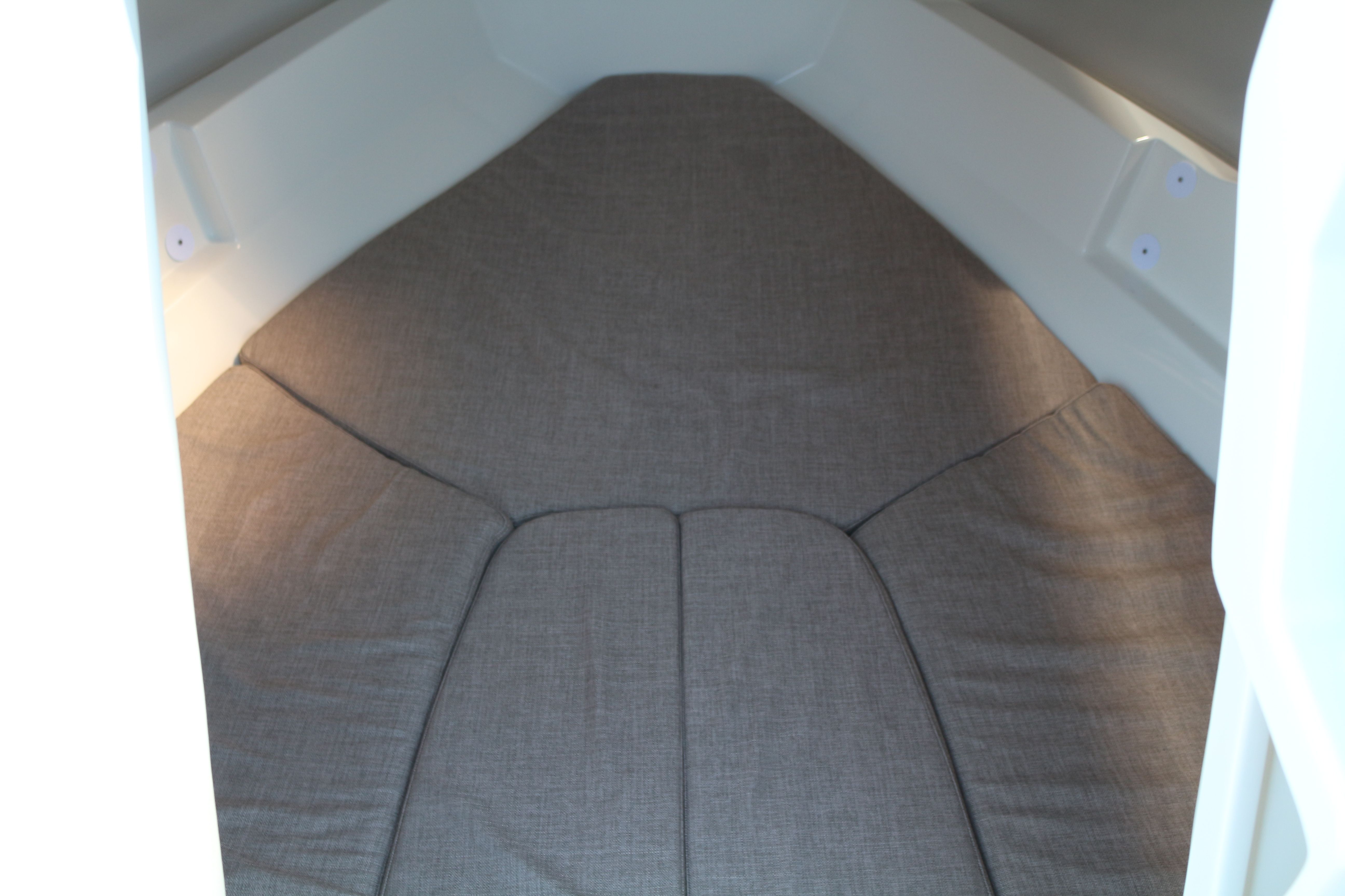 Bayliner VR5 Cuddy | Oxy