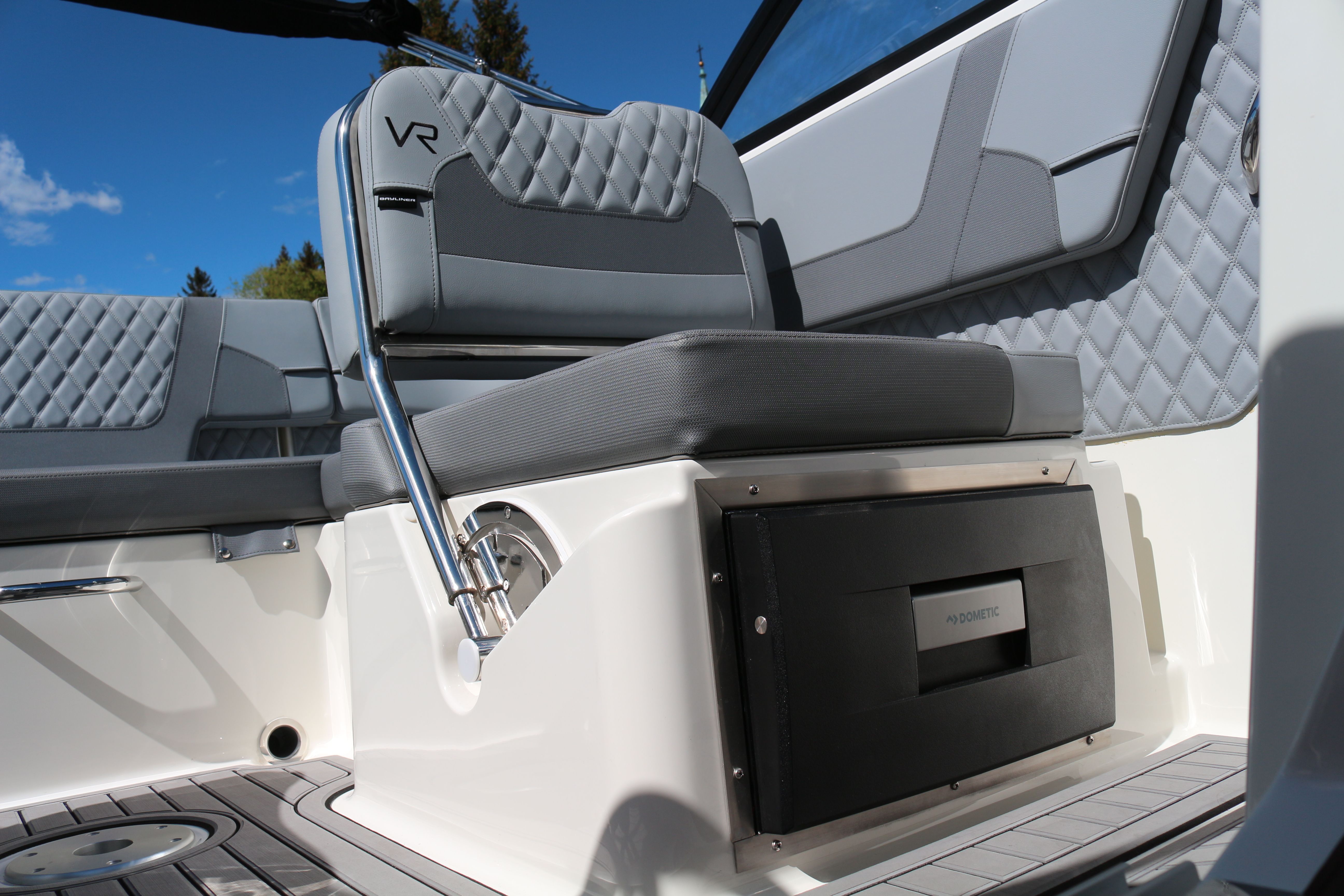 Bayliner VR5 Cuddy | Oxy