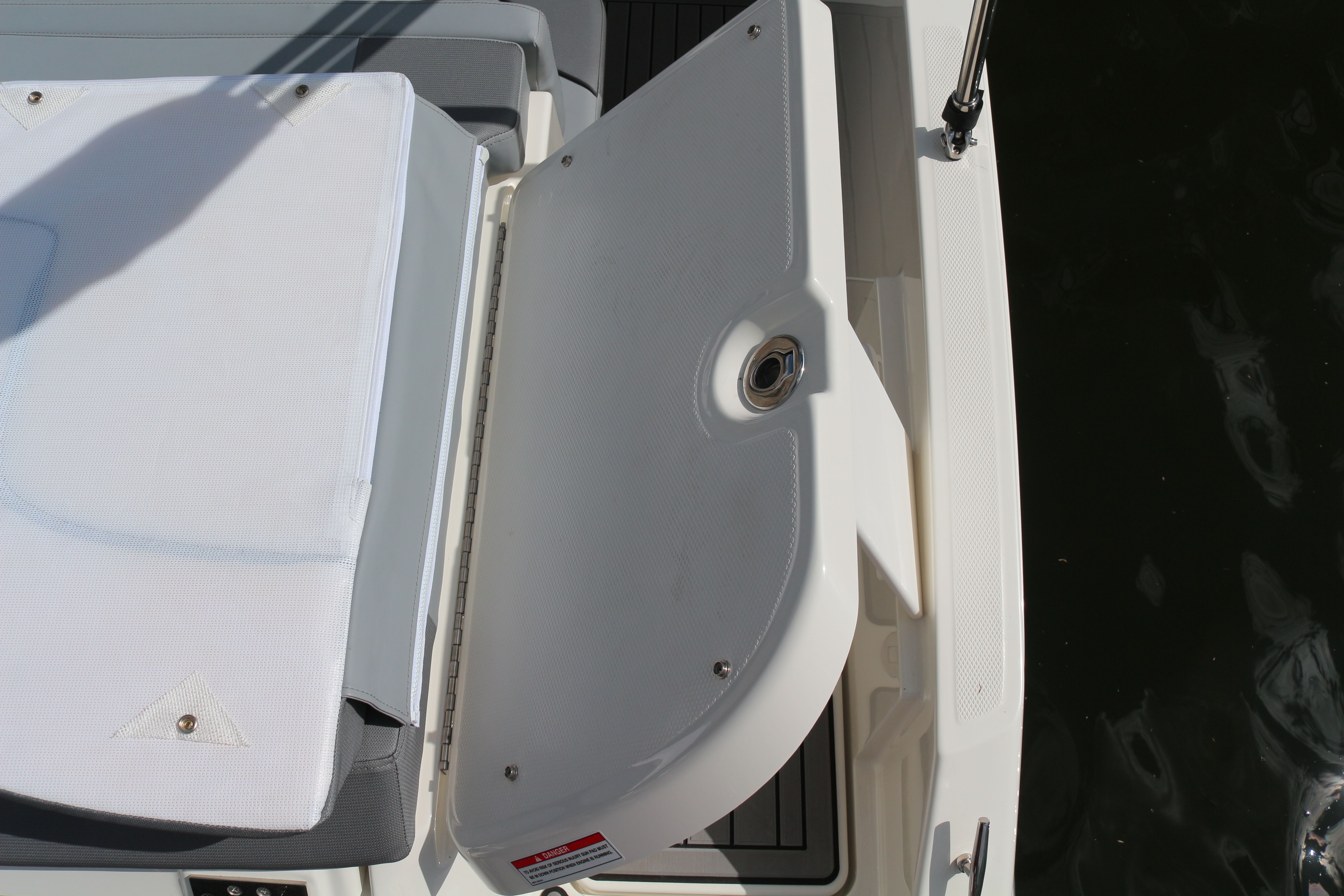 Bayliner VR5 Cuddy | Oxy