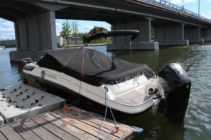 Bayliner VR5 Cuddy | Oxy