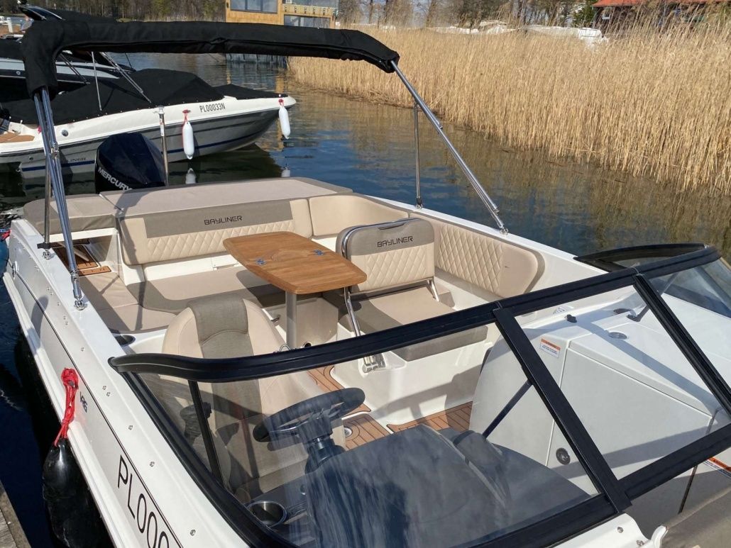 Bayliner VR6 OE | Petra