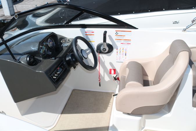 Bayliner VR6 E | Waterfire