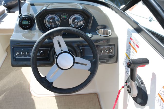 Bayliner VR6 E | Waterfire