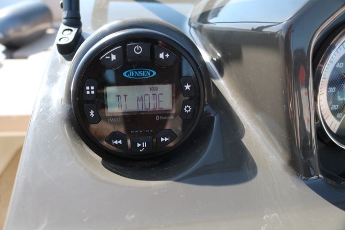 Bayliner VR6 E | Waterfire