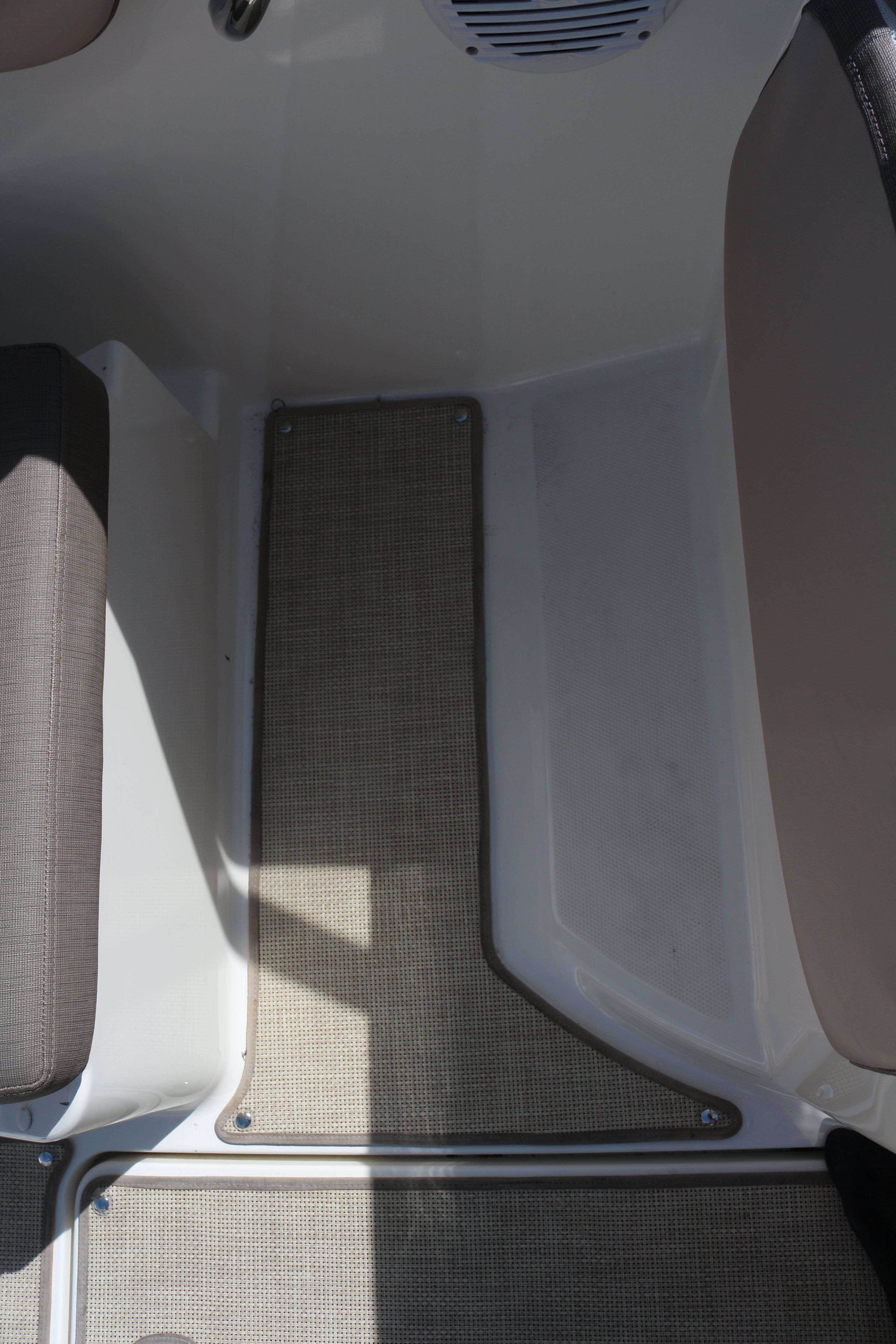 Bayliner VR6 E | Waterfire