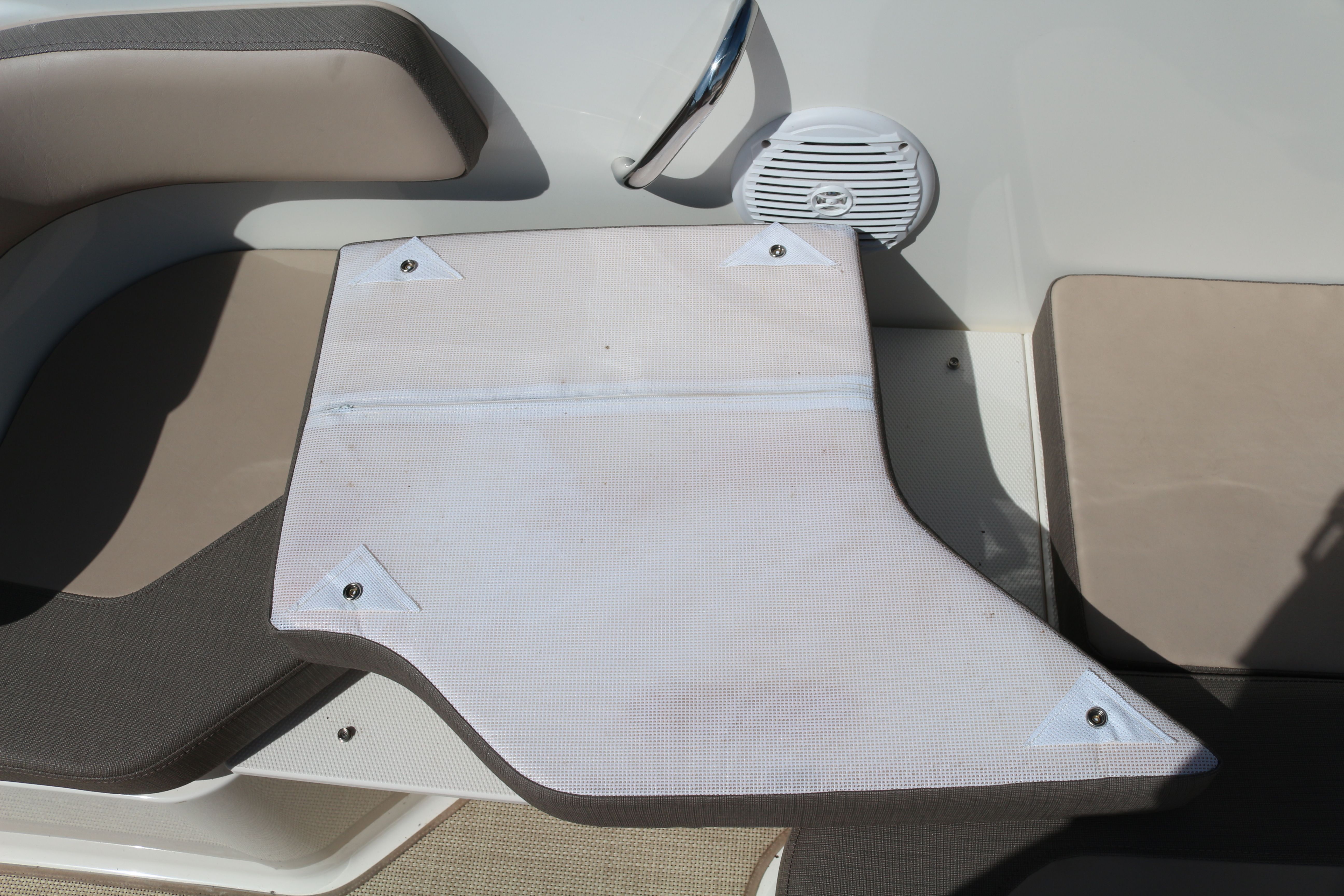 Bayliner VR6 E | Waterfire