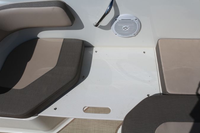 Bayliner VR6 E | Waterfire