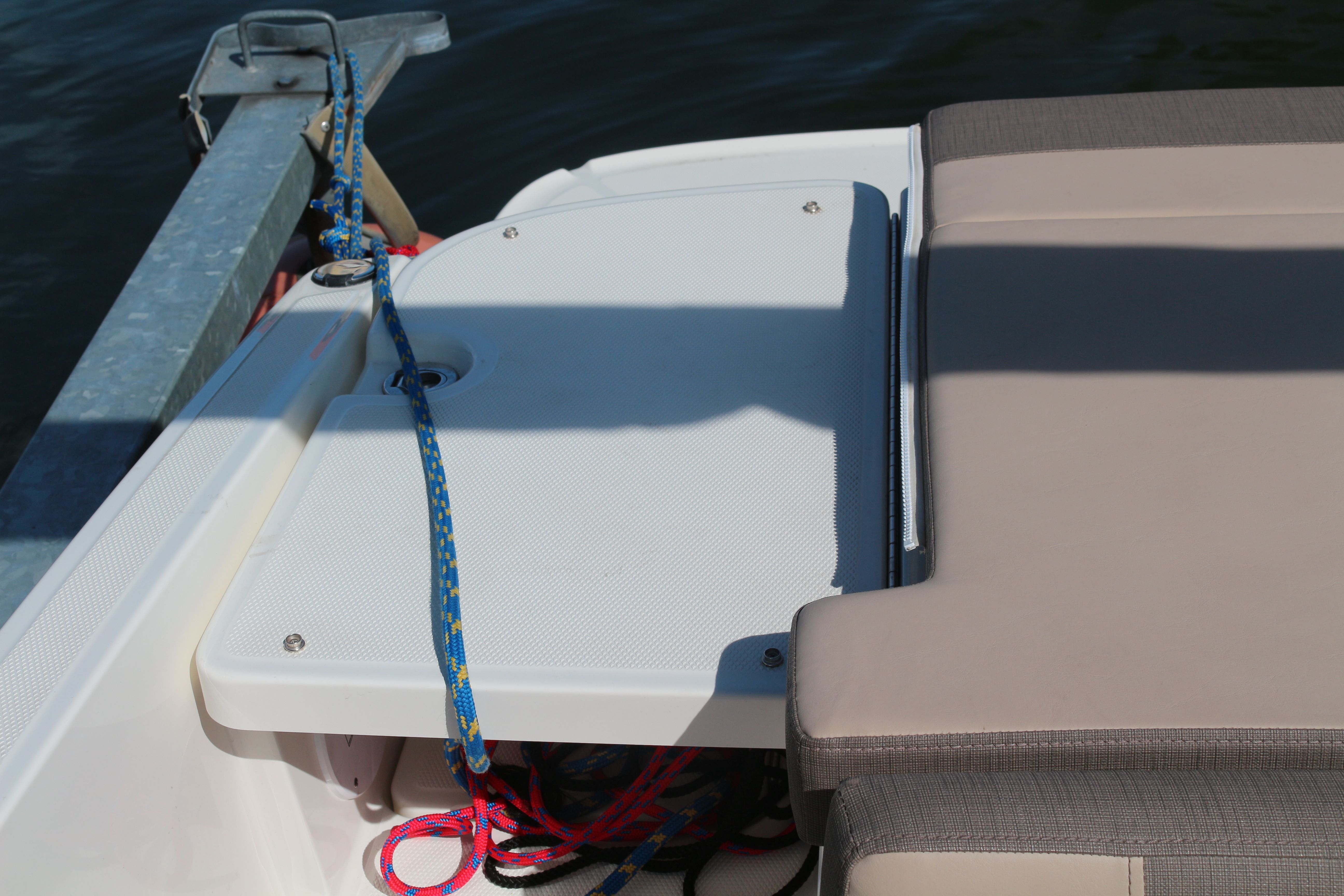 Bayliner VR6 E | Waterfire