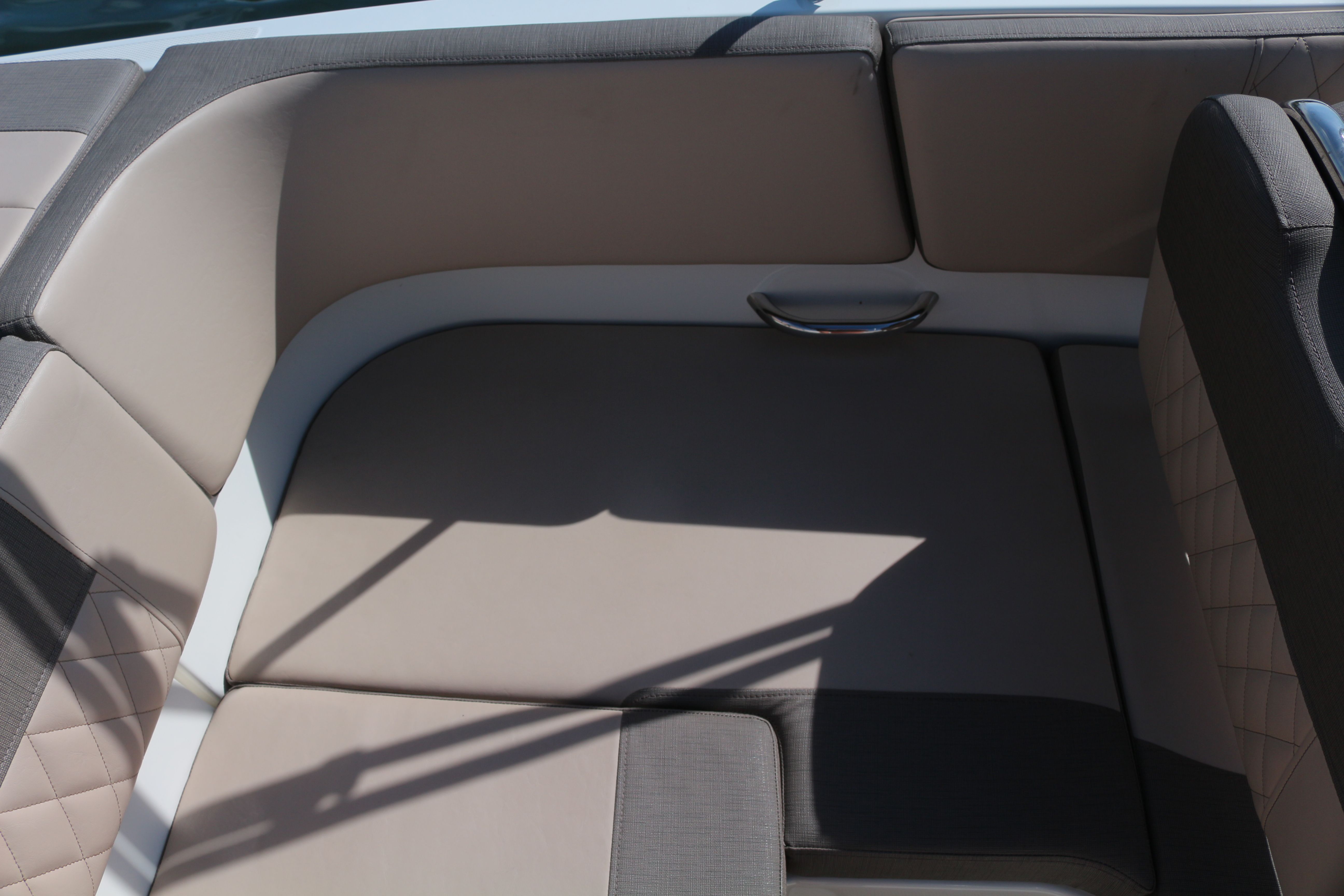 Bayliner VR6 E | Waterfire