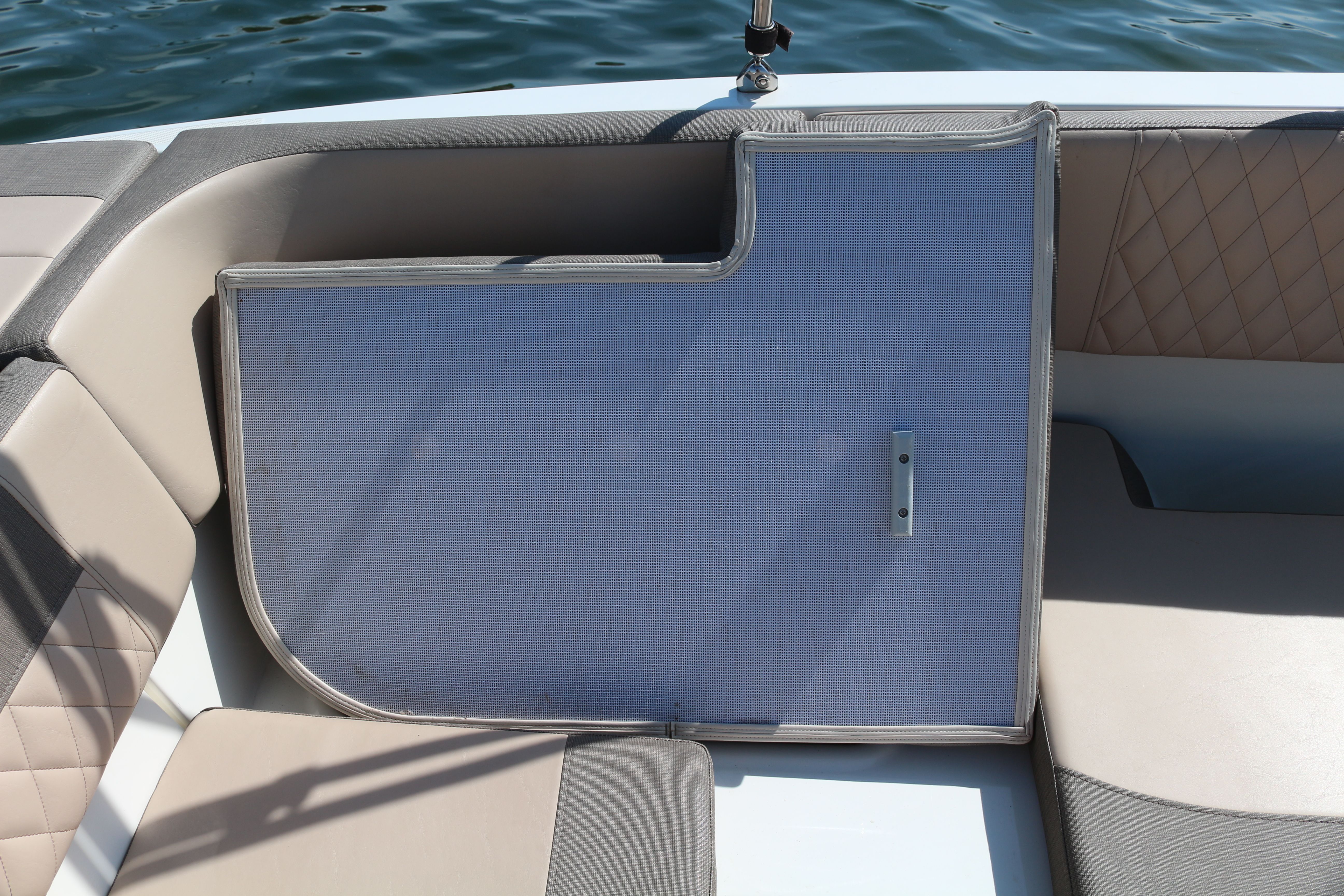 Bayliner VR6 E | Waterfire