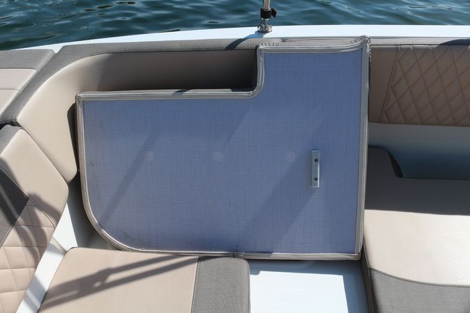 Bayliner VR6 E | Waterfire