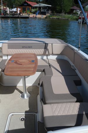 Bayliner VR6 E | Waterfire