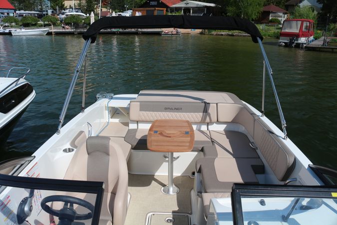 Bayliner VR6 E | Waterfire