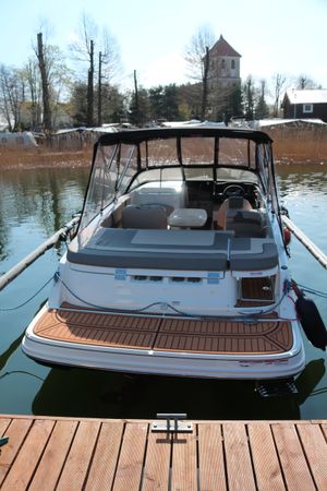 Bayliner VR6 E | Piu Bella Cosa