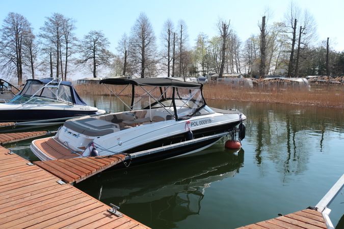 Bayliner VR6 E | Piu Bella Cosa