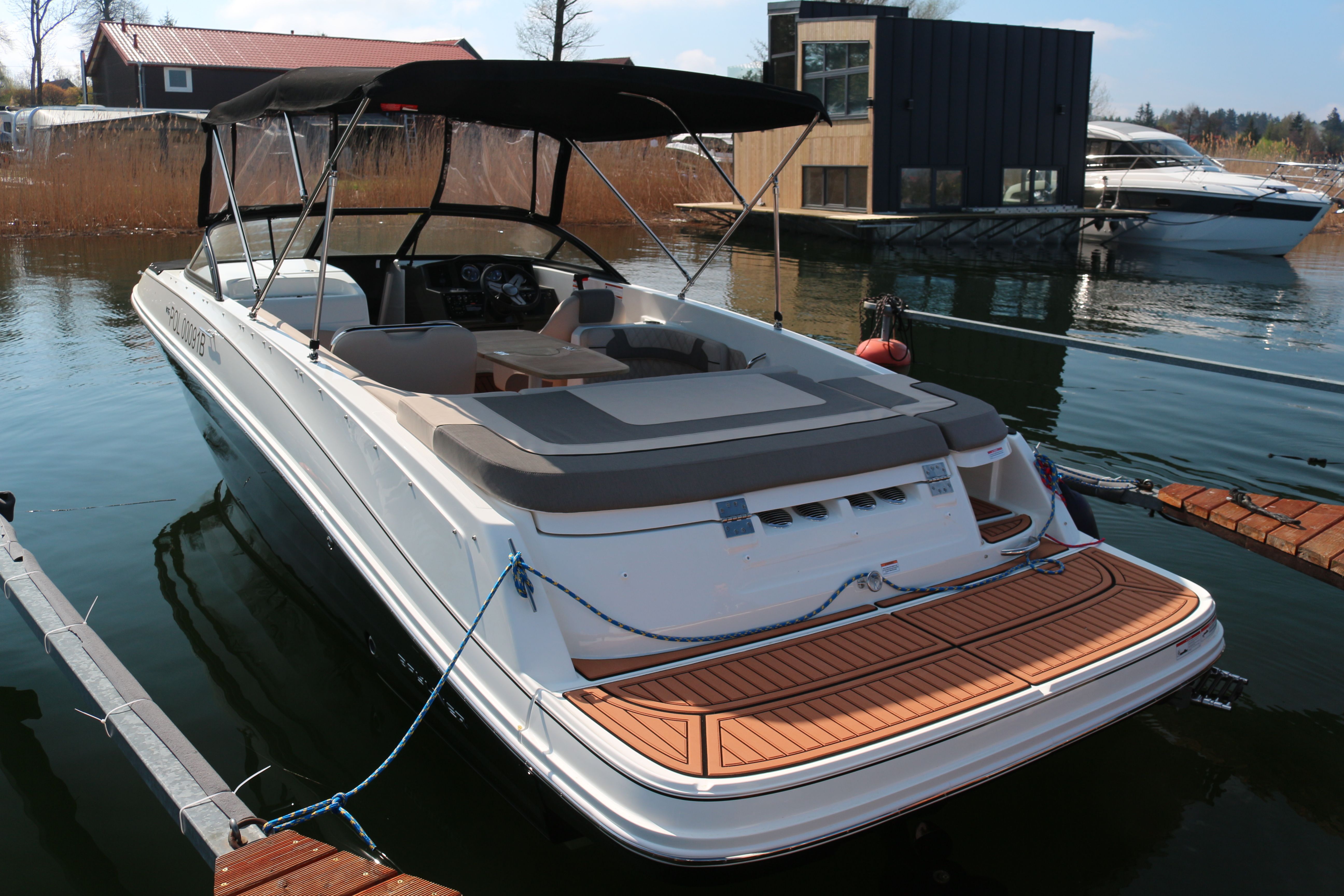 Bayliner VR6 E | Piu Bella Cosa