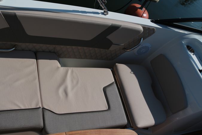 Bayliner VR6 E | Piu Bella Cosa