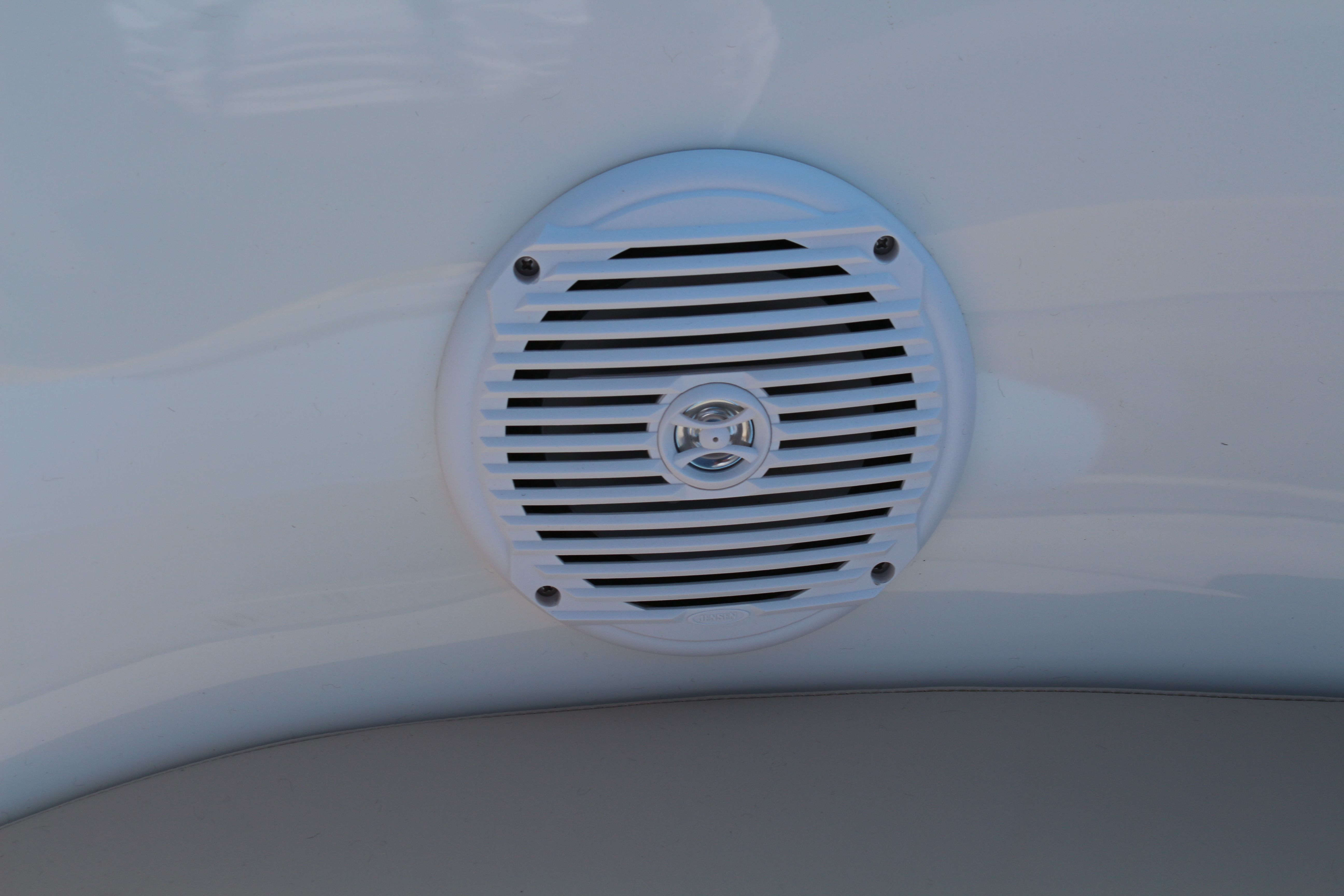 Bayliner VR6 E | Piu Bella Cosa