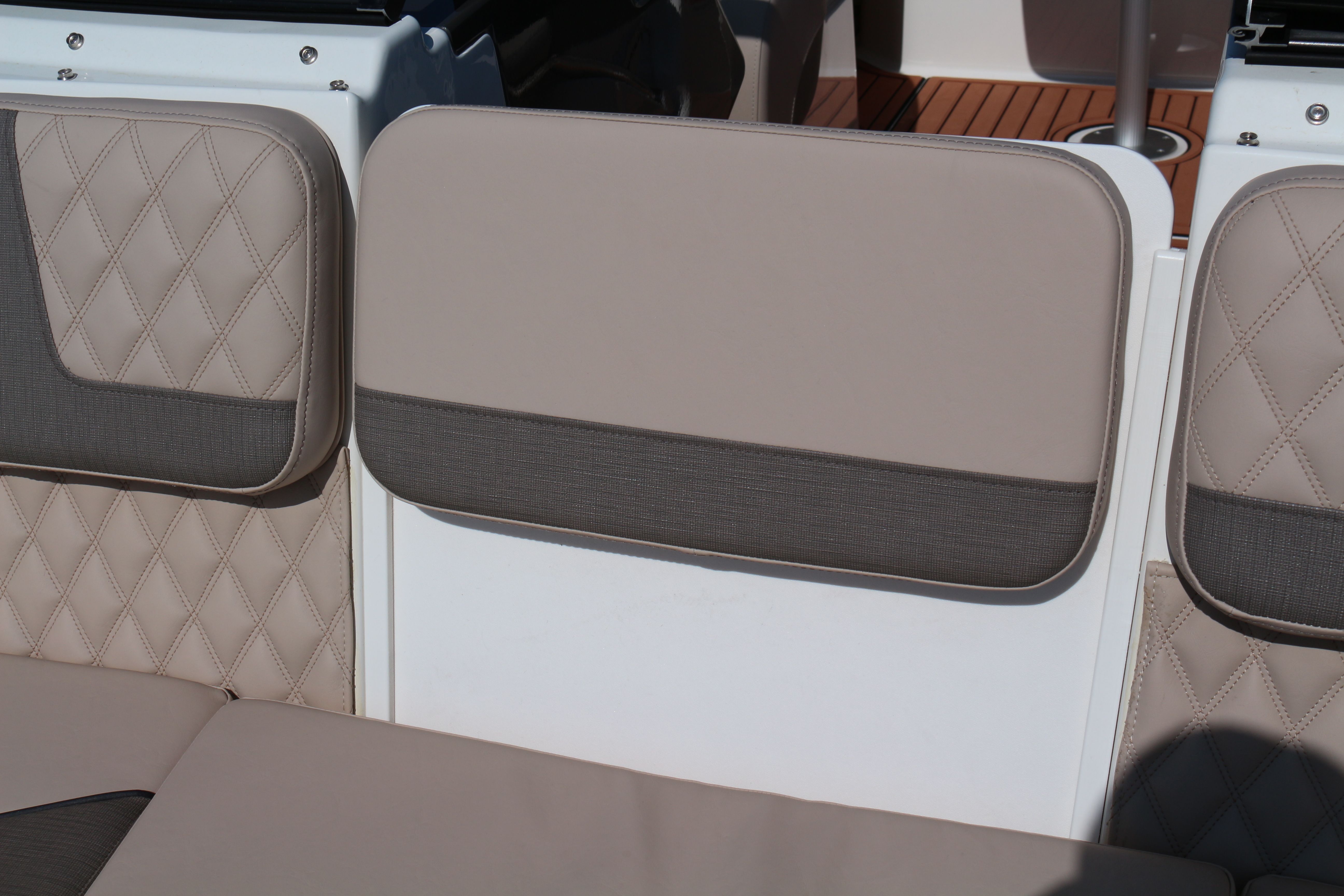 Bayliner VR6 E | Piu Bella Cosa