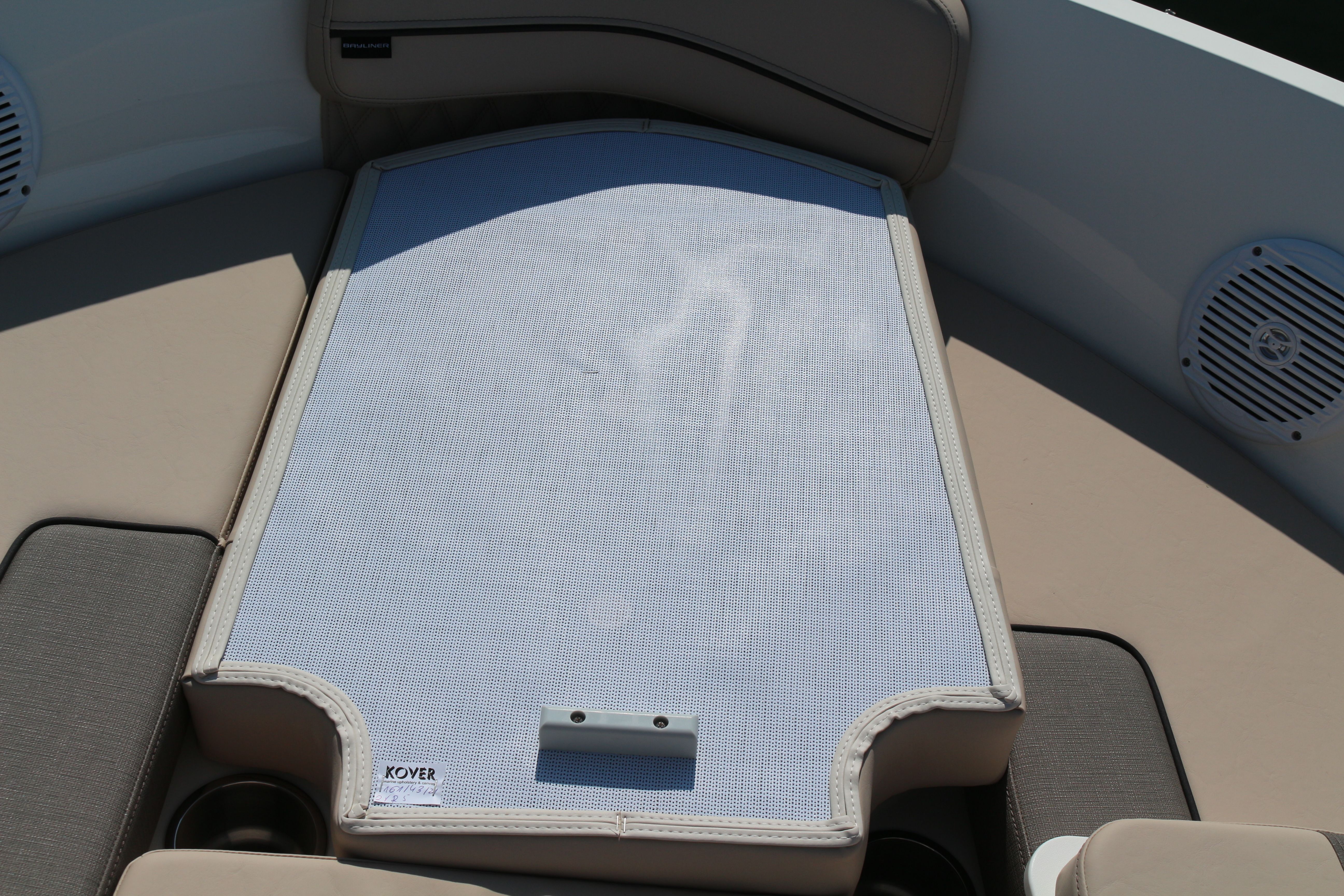 Bayliner VR6 E | Piu Bella Cosa