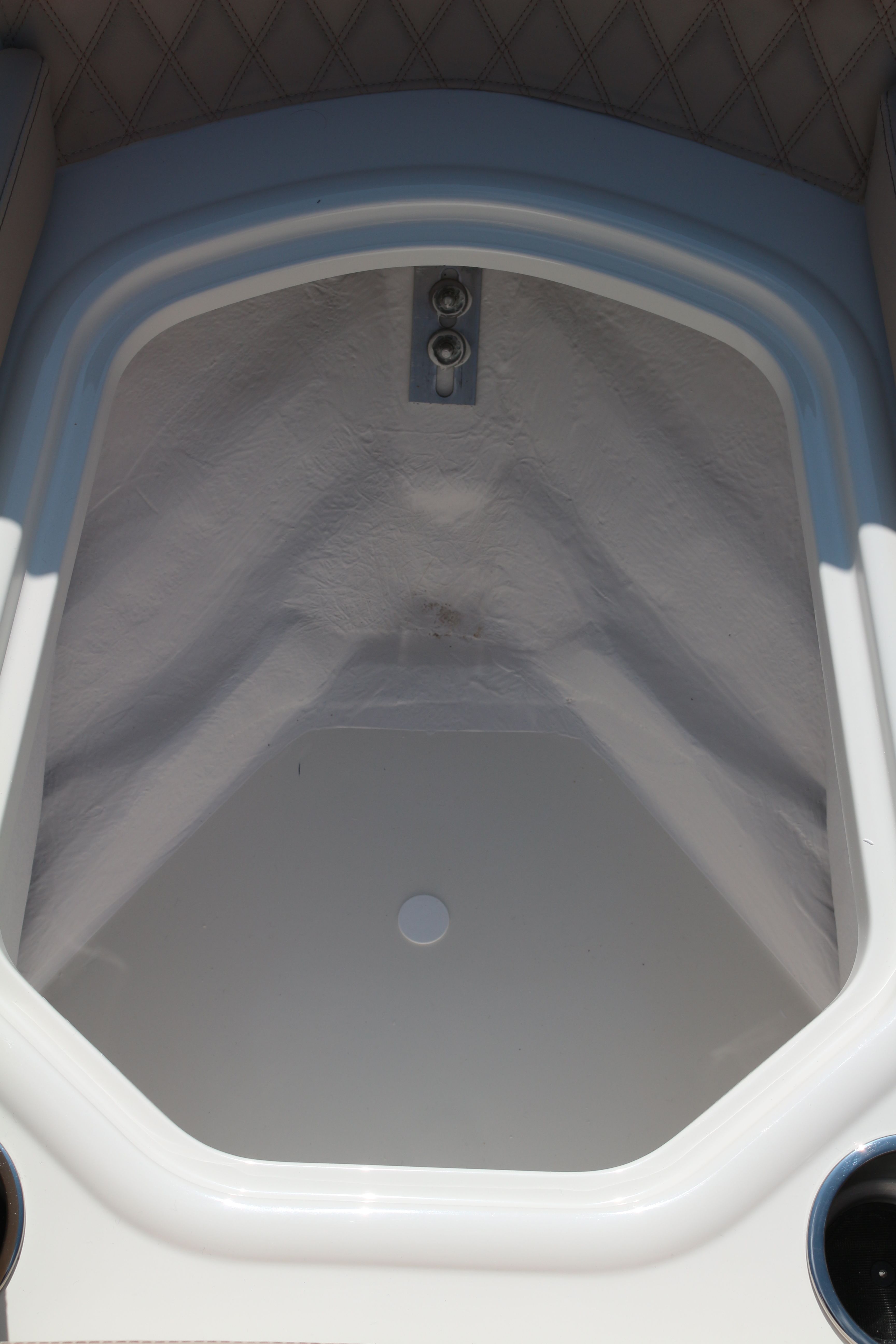 Bayliner VR6 E | Piu Bella Cosa