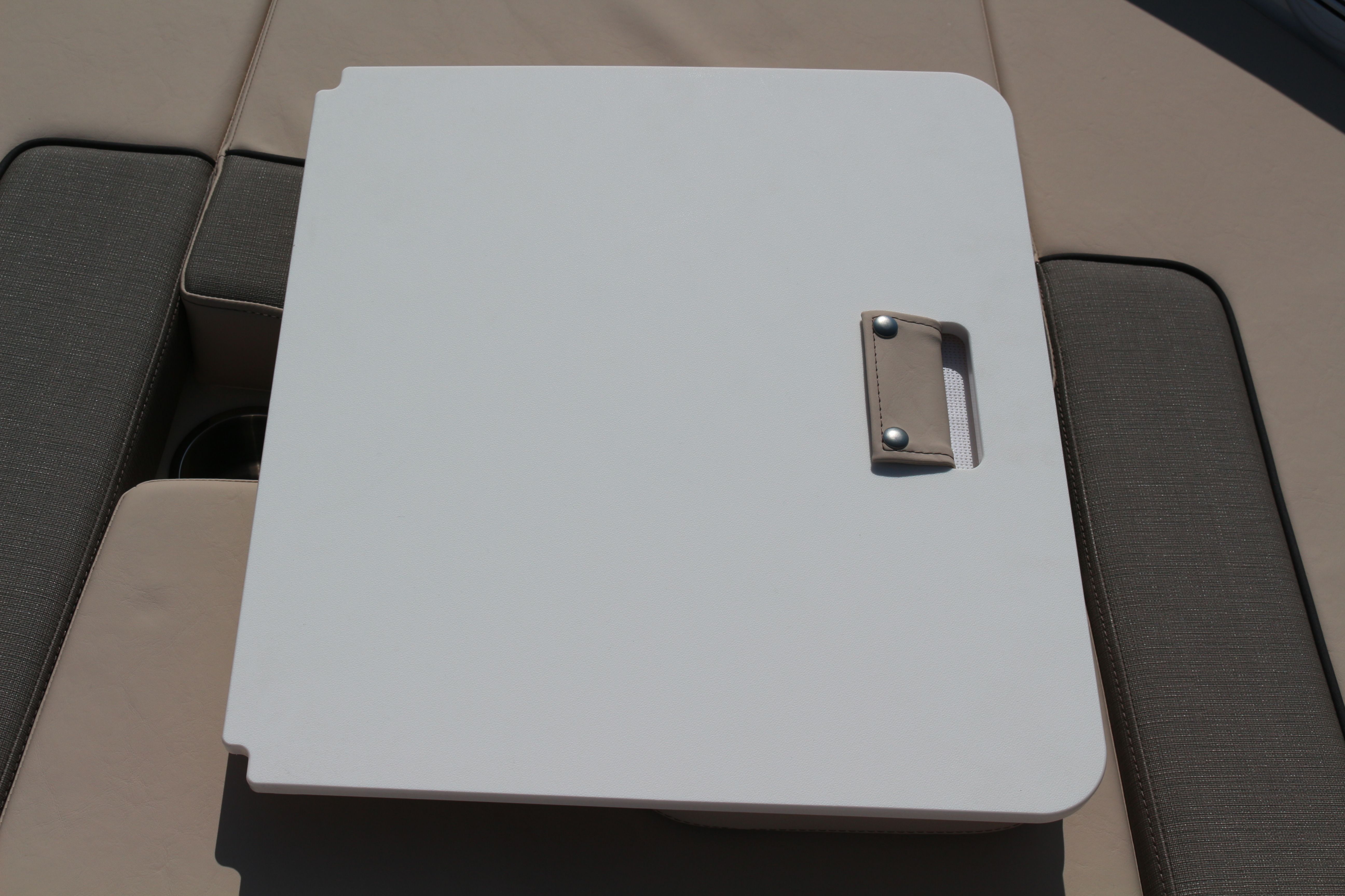 Bayliner VR6 E | Piu Bella Cosa