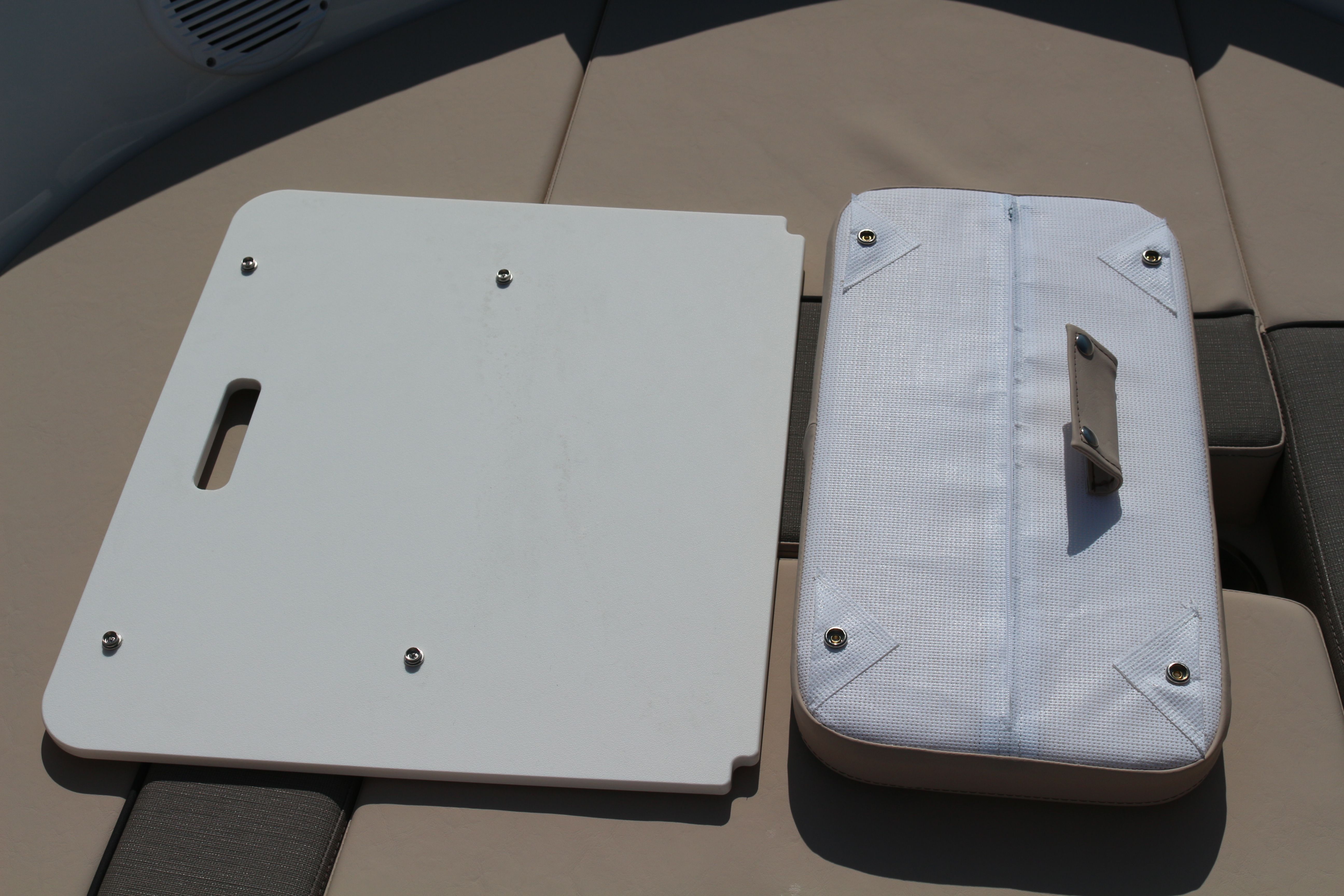 Bayliner VR6 E | Piu Bella Cosa