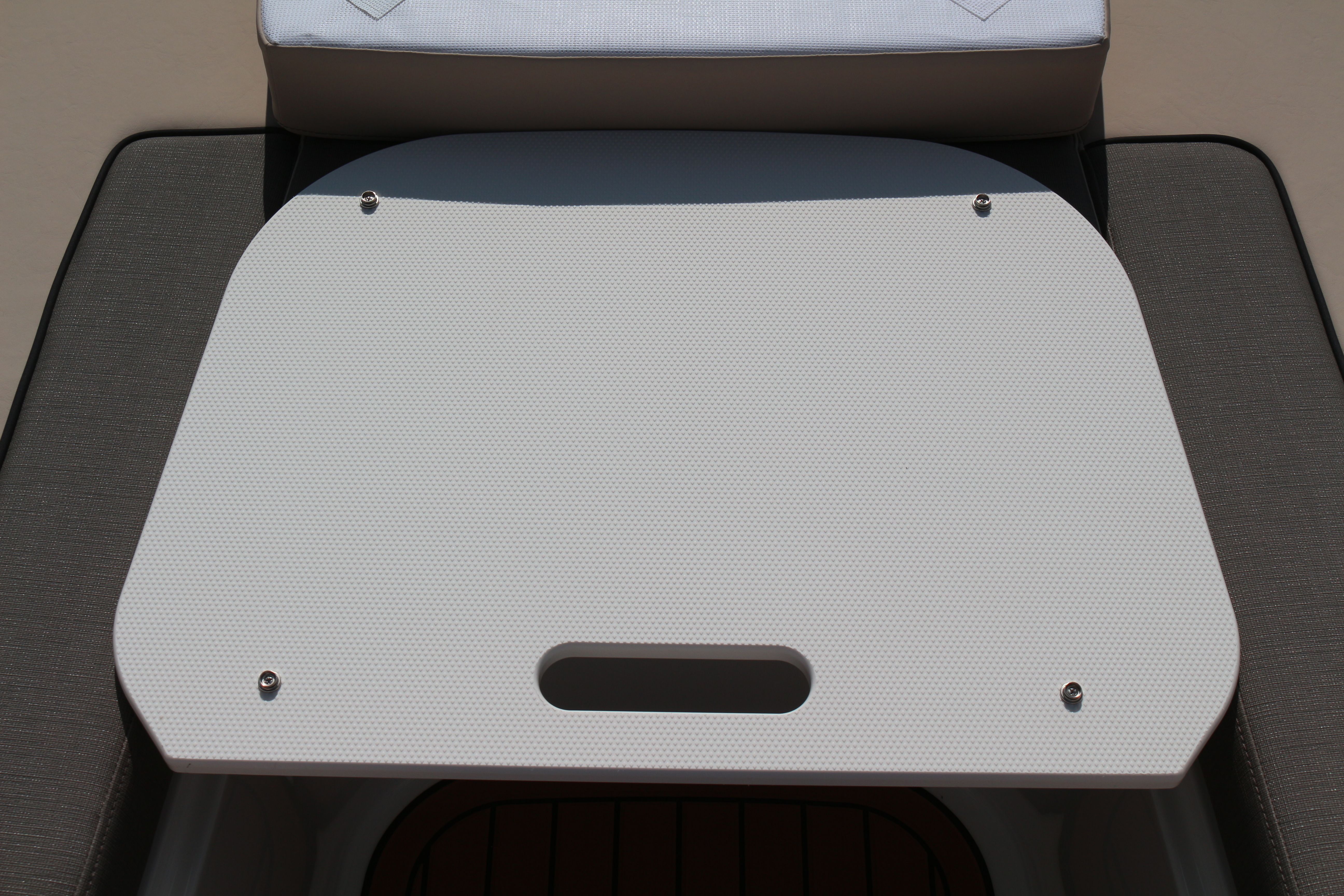 Bayliner VR6 E | Piu Bella Cosa