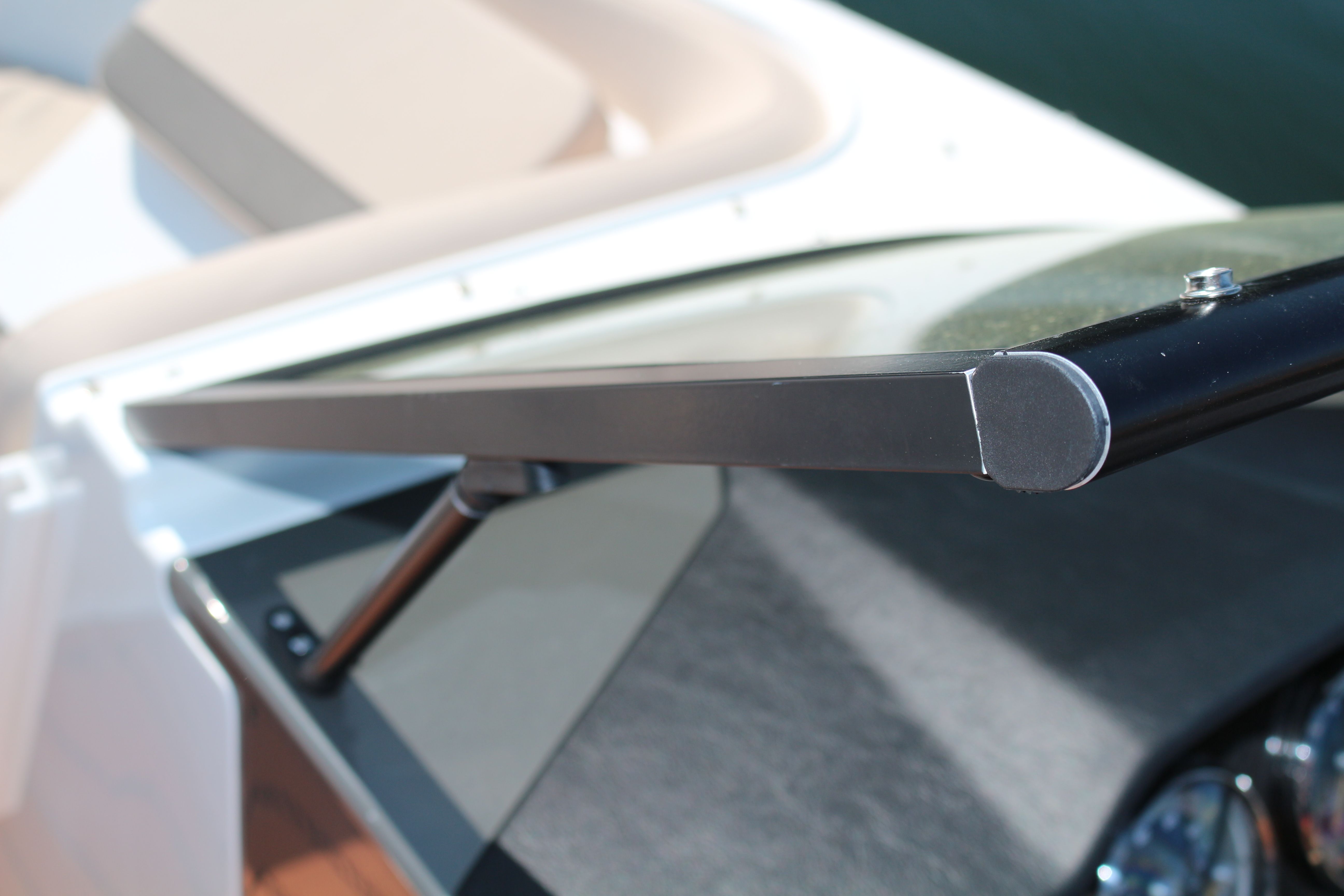 Bayliner VR6 E | Piu Bella Cosa