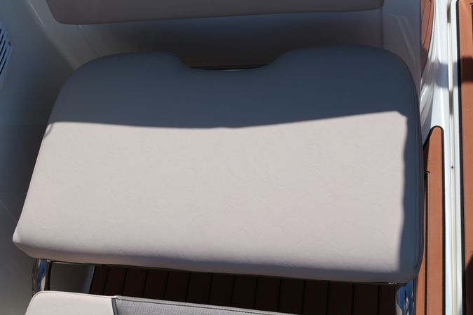 Bayliner VR6 E | Piu Bella Cosa