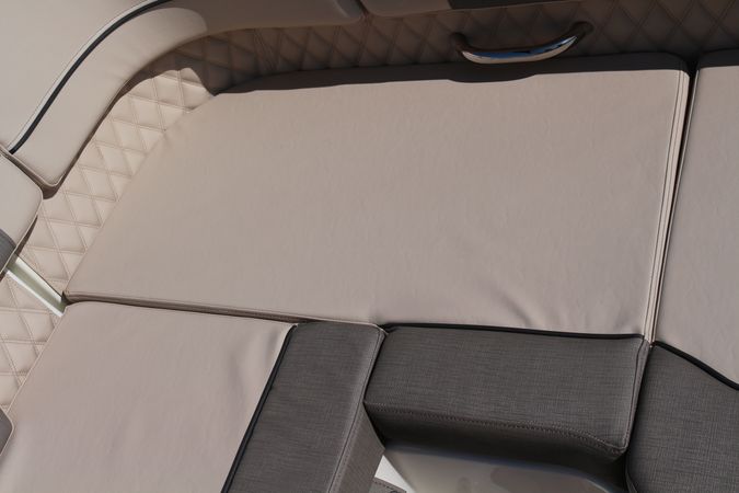 Bayliner VR6 E | Piu Bella Cosa