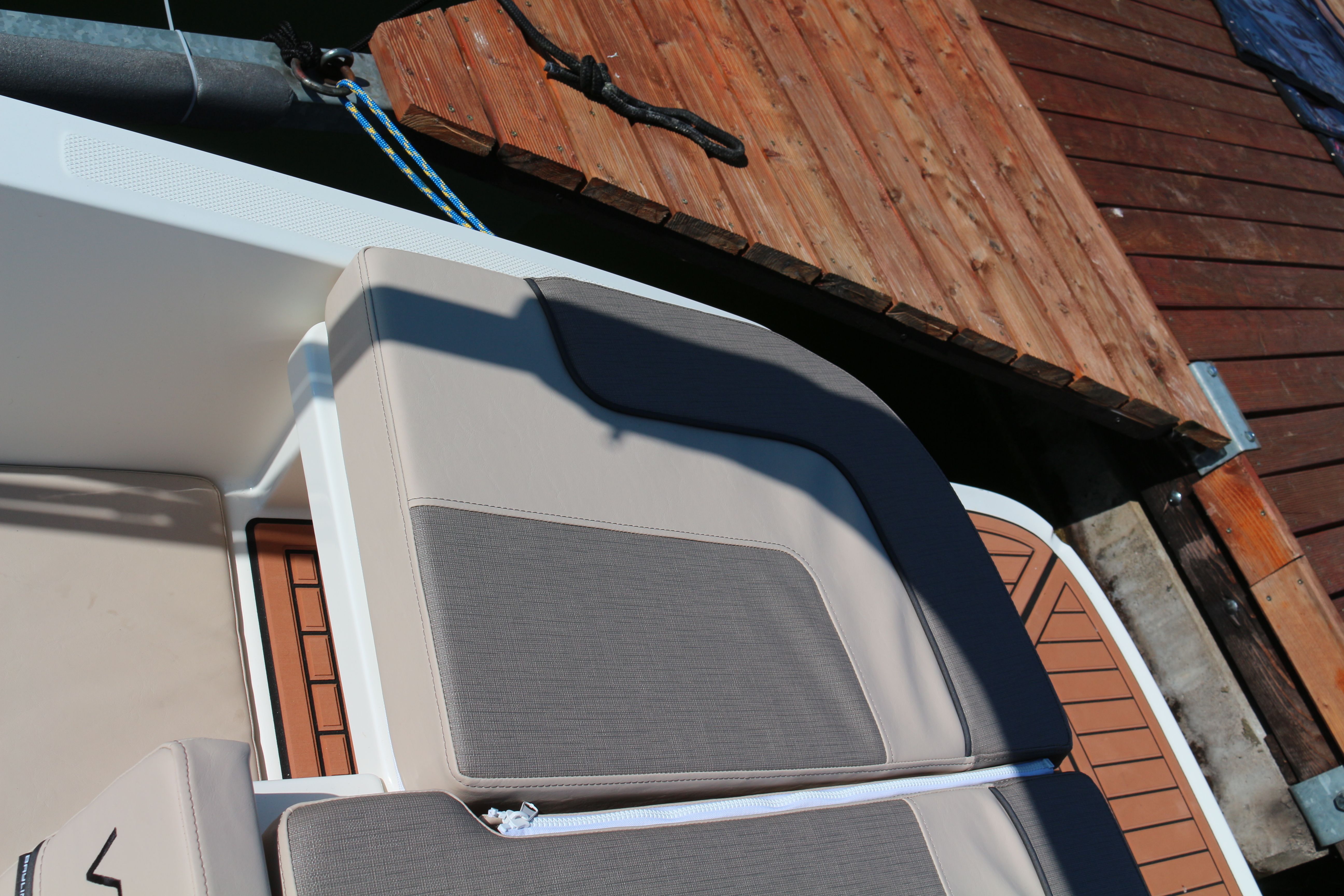 Bayliner VR6 E | Piu Bella Cosa