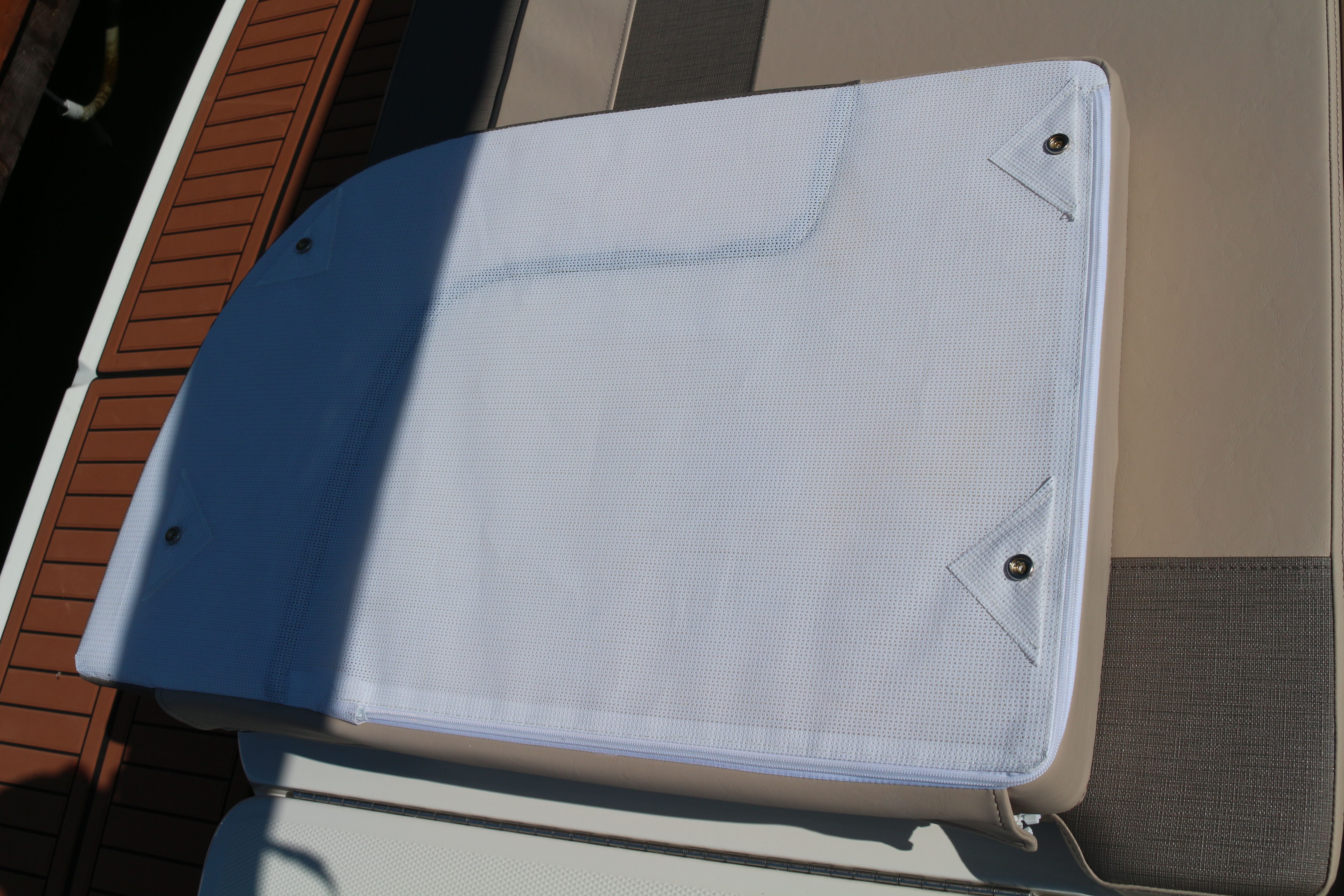 Bayliner VR6 E | Piu Bella Cosa