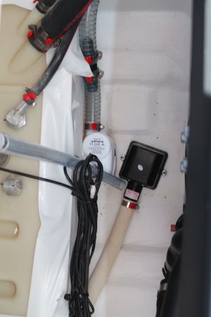 Bayliner VR6 E | Piu Bella Cosa