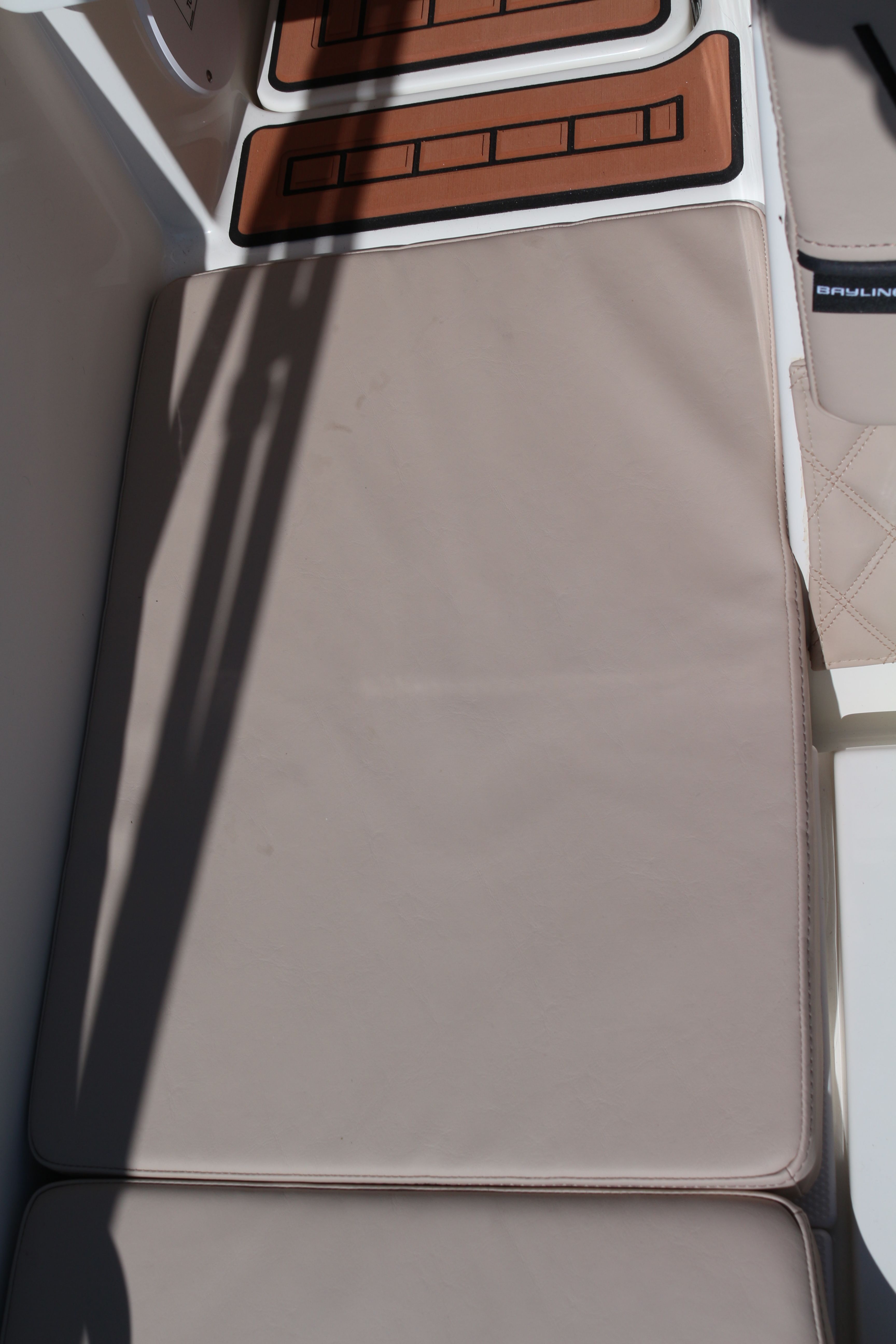 Bayliner VR6 E | Piu Bella Cosa