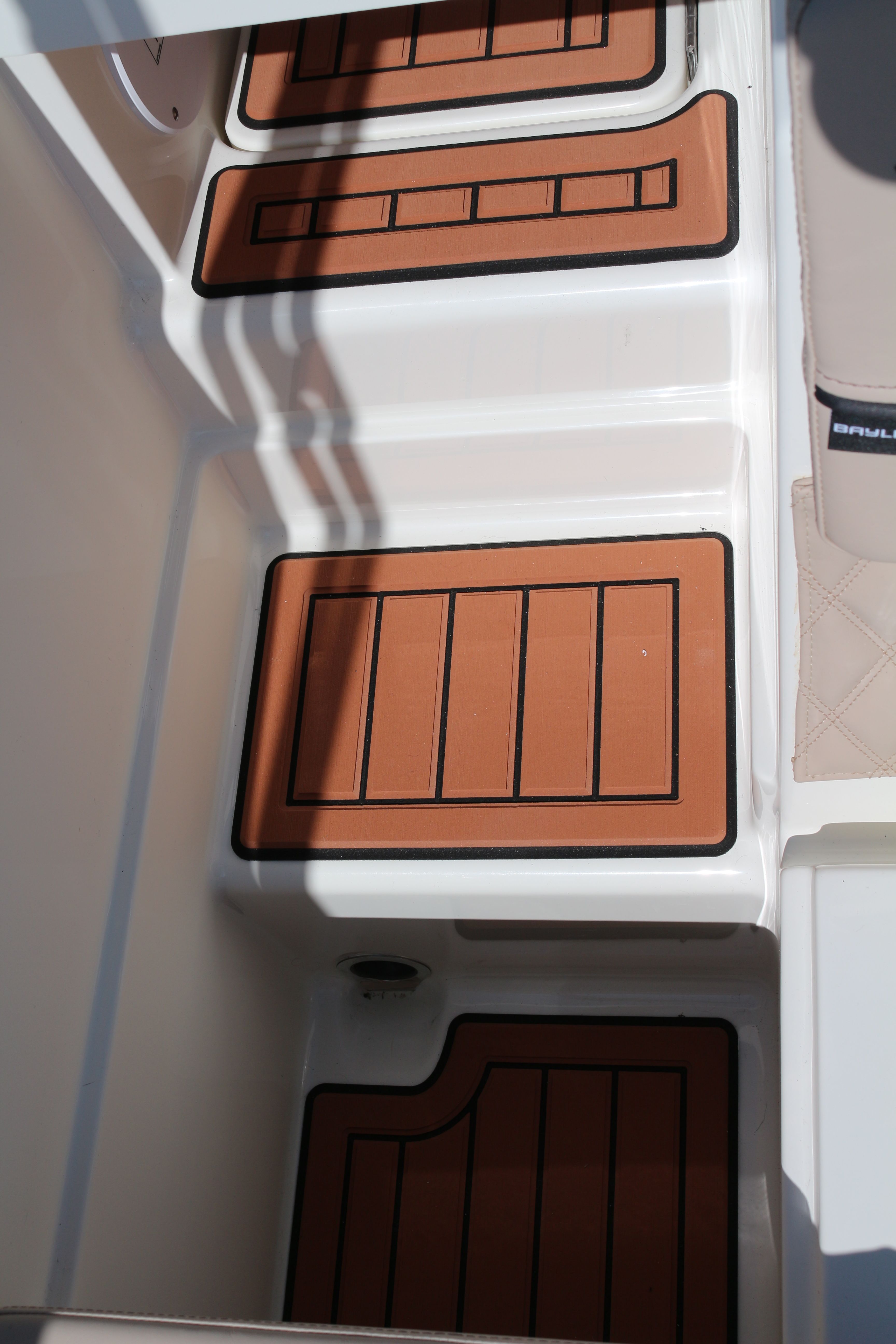 Bayliner VR6 E | Piu Bella Cosa