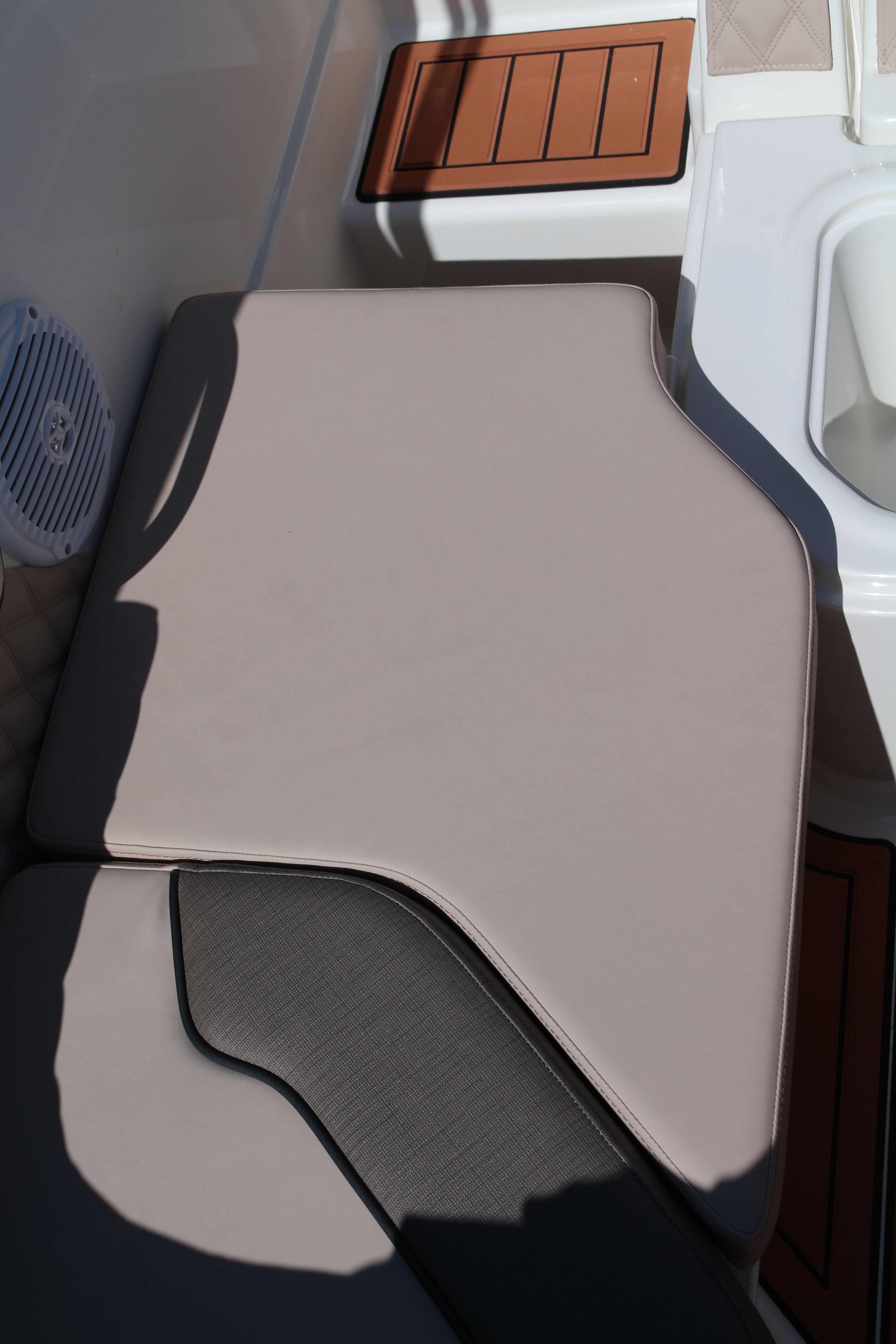 Bayliner VR6 E | Piu Bella Cosa