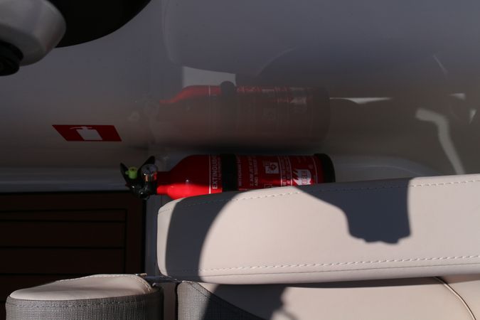 Bayliner VR6 E | Piu Bella Cosa