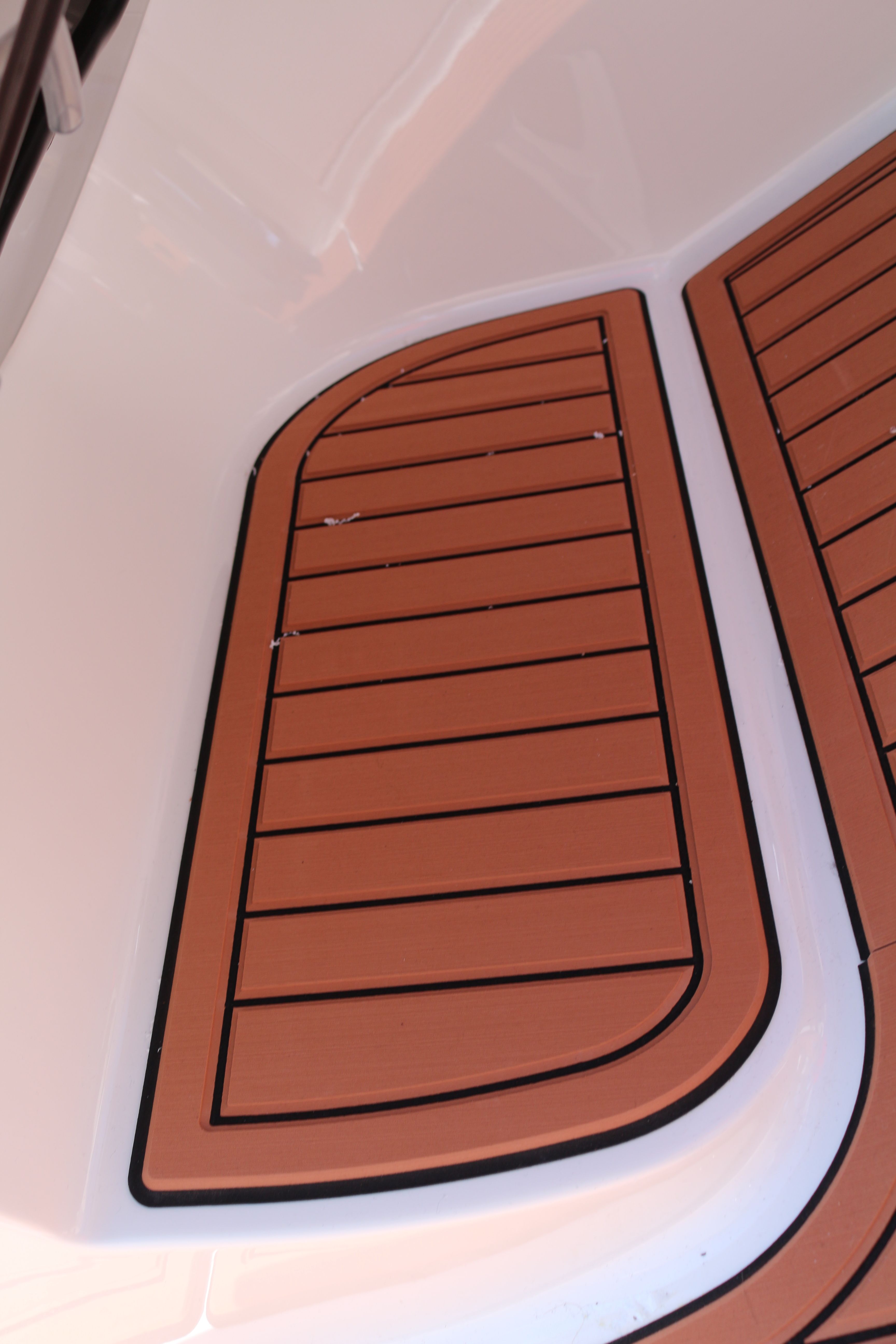 Bayliner VR6 E | Piu Bella Cosa