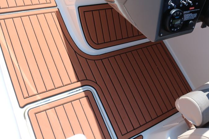 Bayliner VR6 E | Piu Bella Cosa