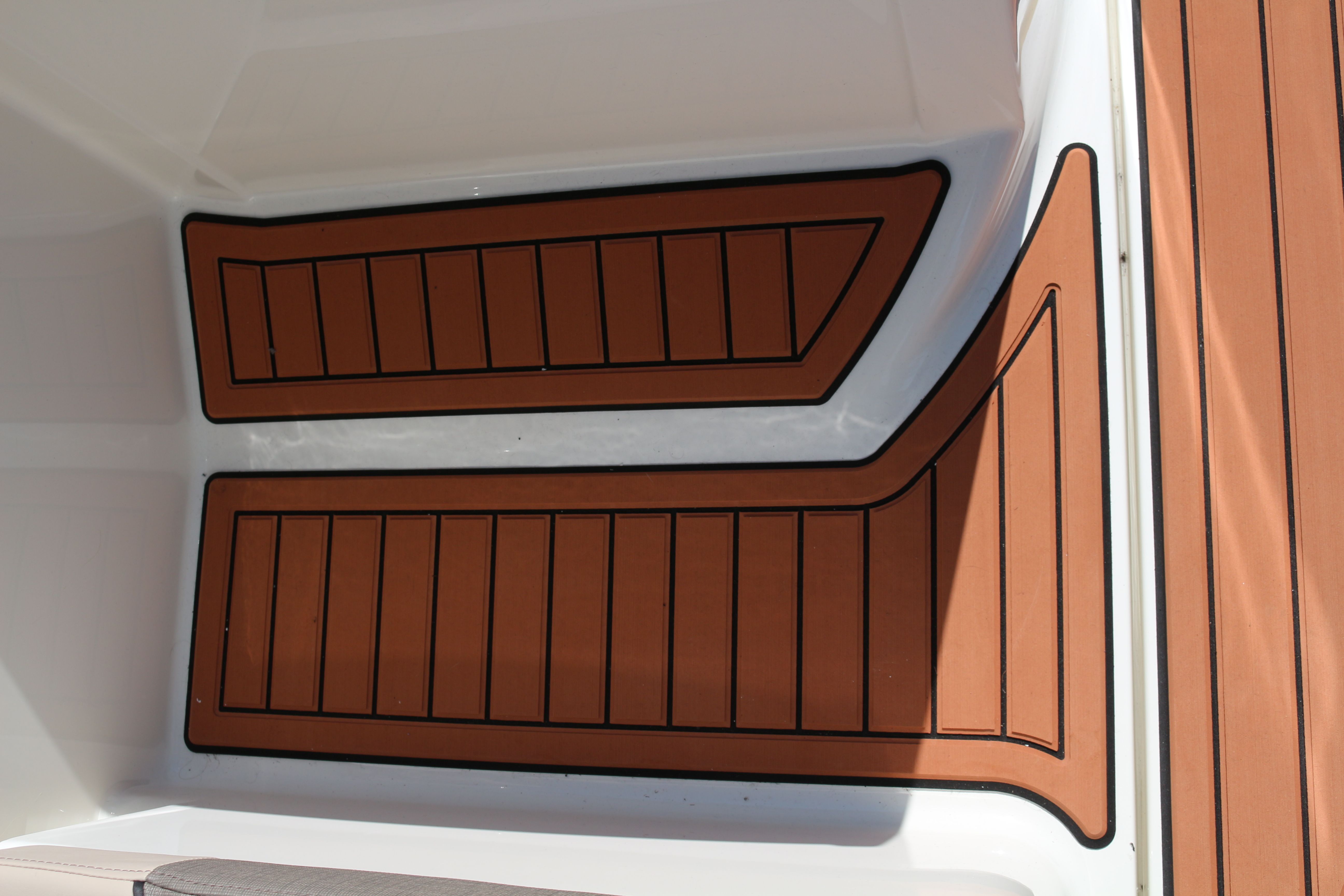 Bayliner VR6 E | Piu Bella Cosa