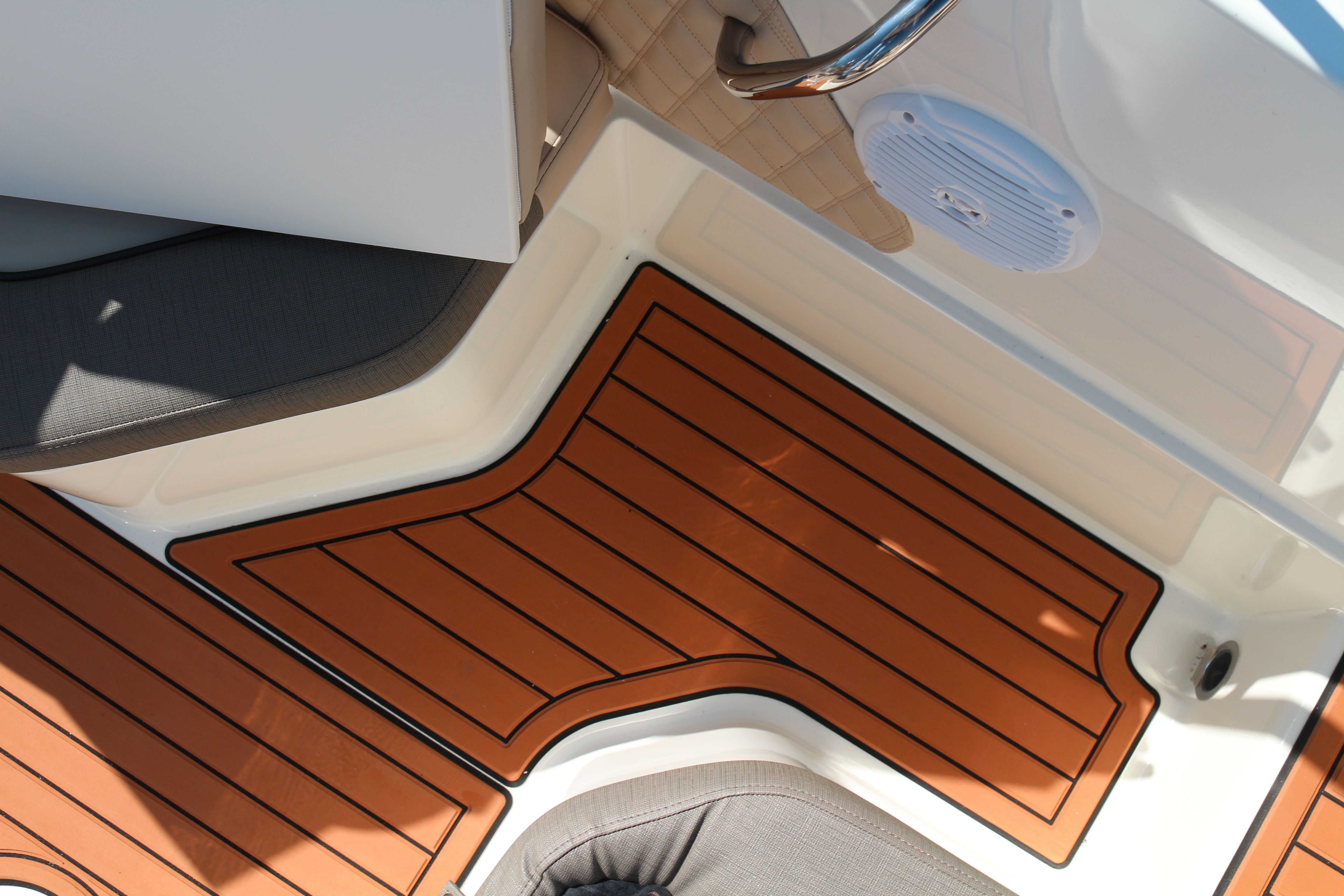 Bayliner VR6 E | Piu Bella Cosa