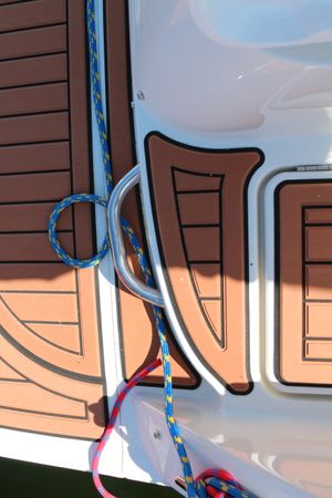 Bayliner VR6 E | Piu Bella Cosa