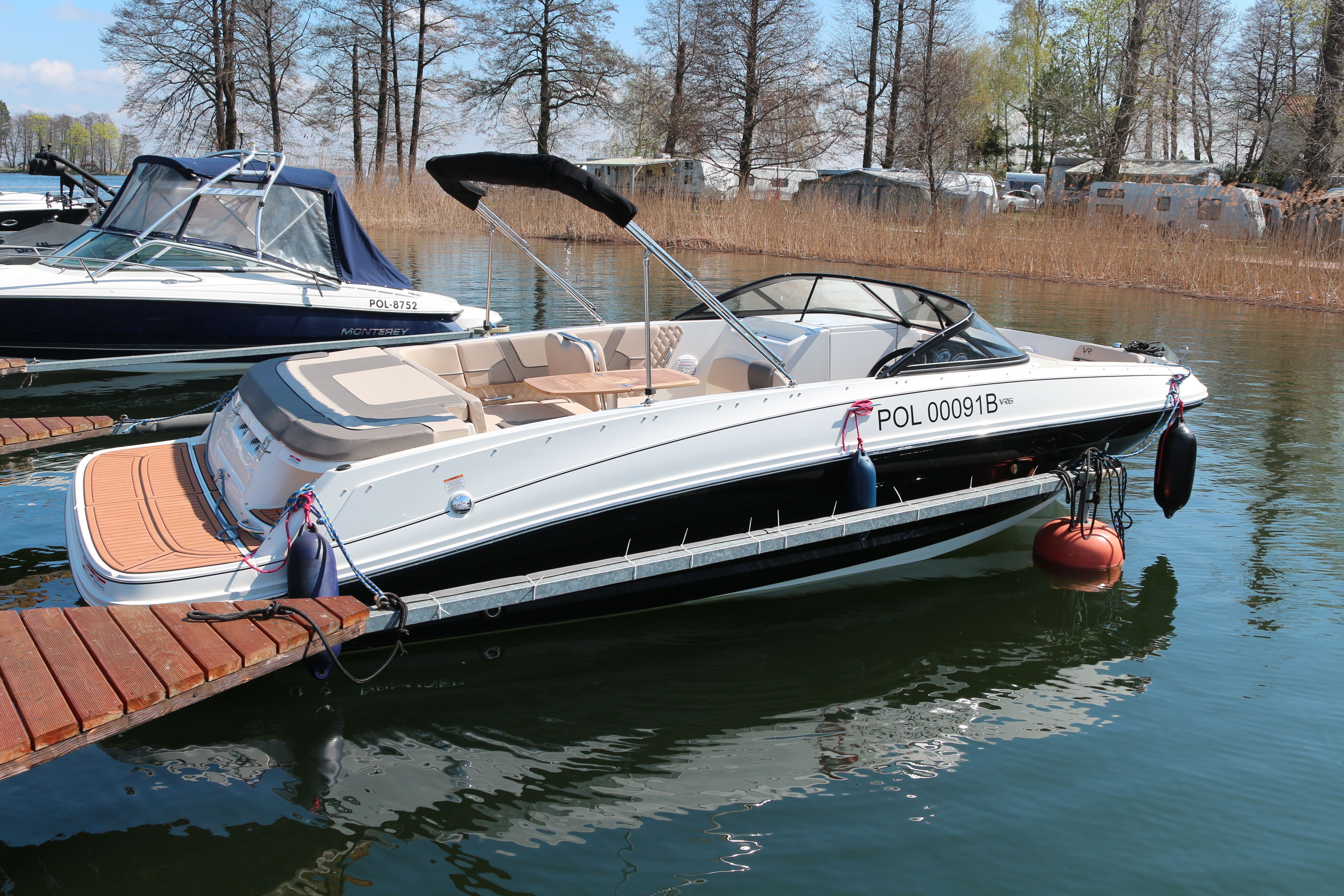 Bayliner VR6 E | Piu Bella Cosa