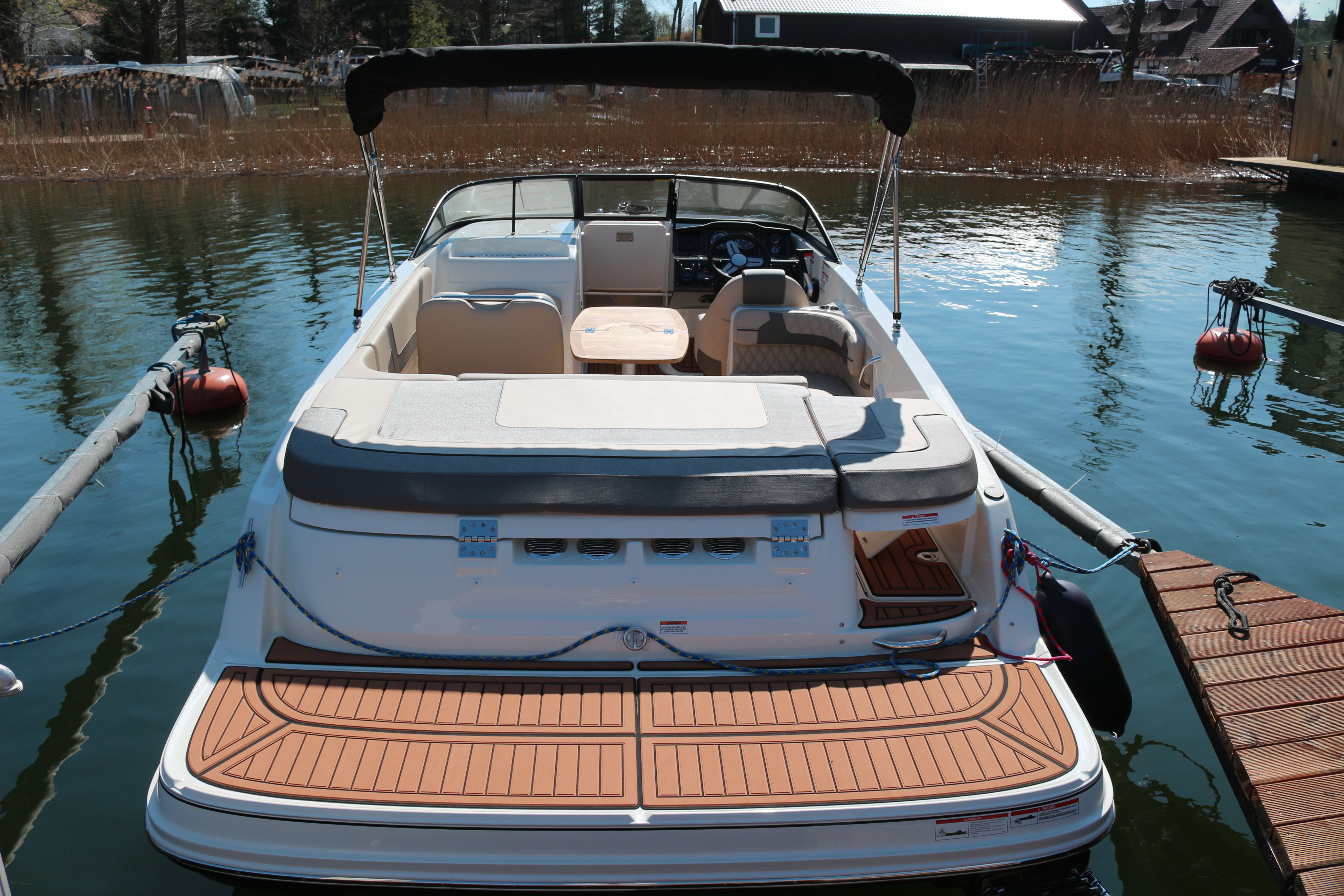 Bayliner VR6 E | Piu Bella Cosa