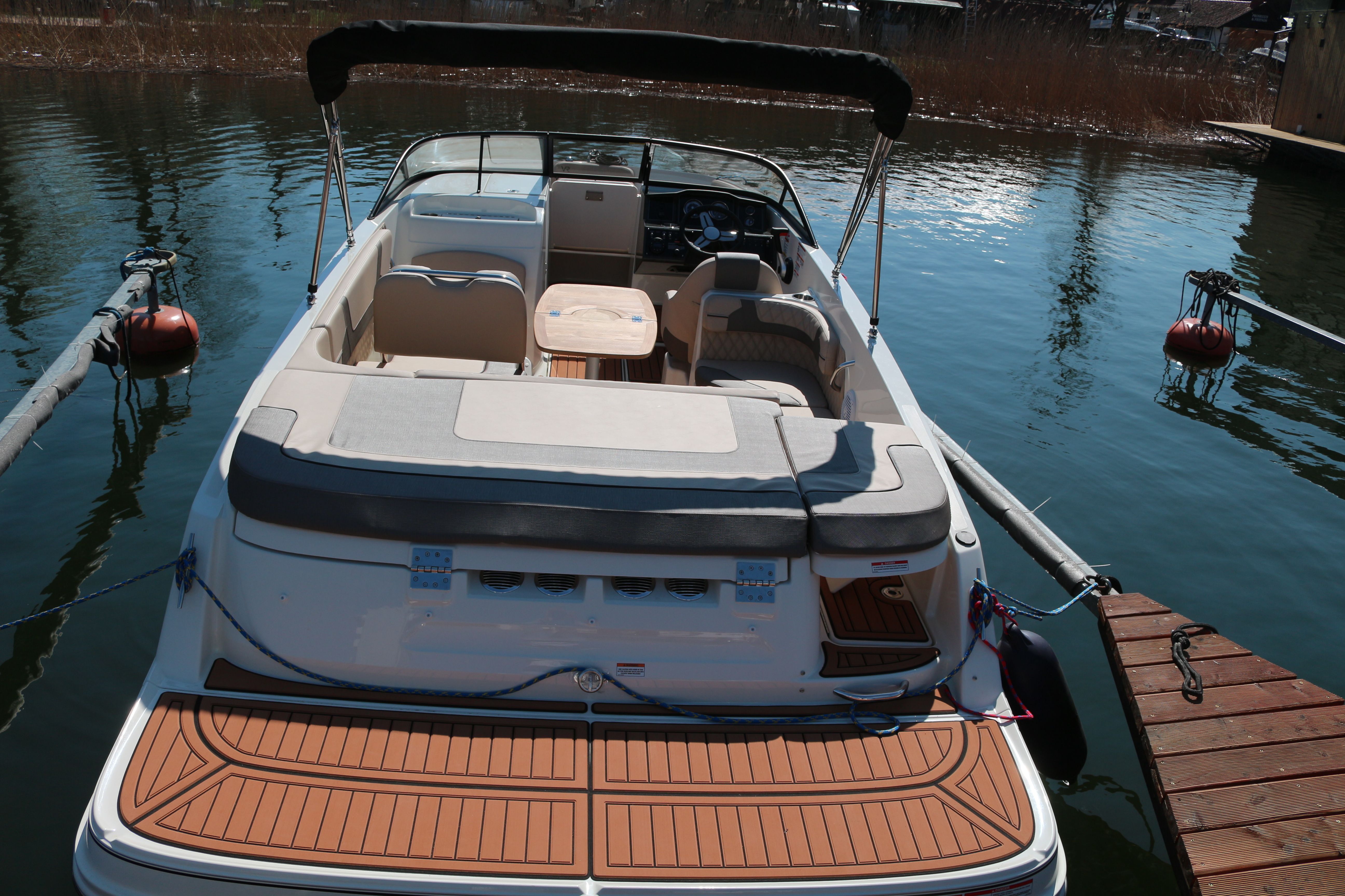 Bayliner VR6 E | Piu Bella Cosa