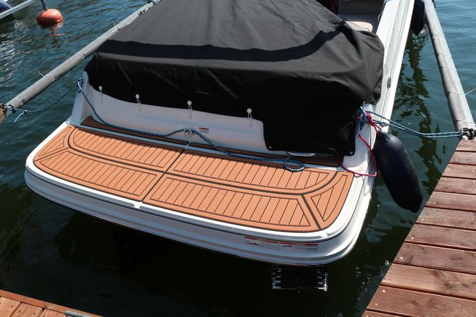 Bayliner VR6 E | Piu Bella Cosa