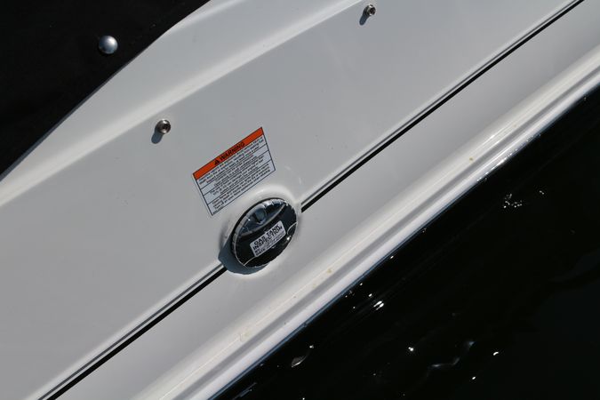 Bayliner VR6 E | Piu Bella Cosa