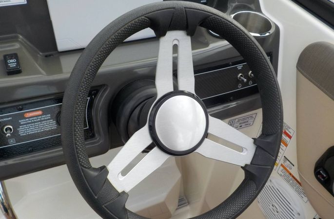 Bayliner VR6 Cuddy | Marta