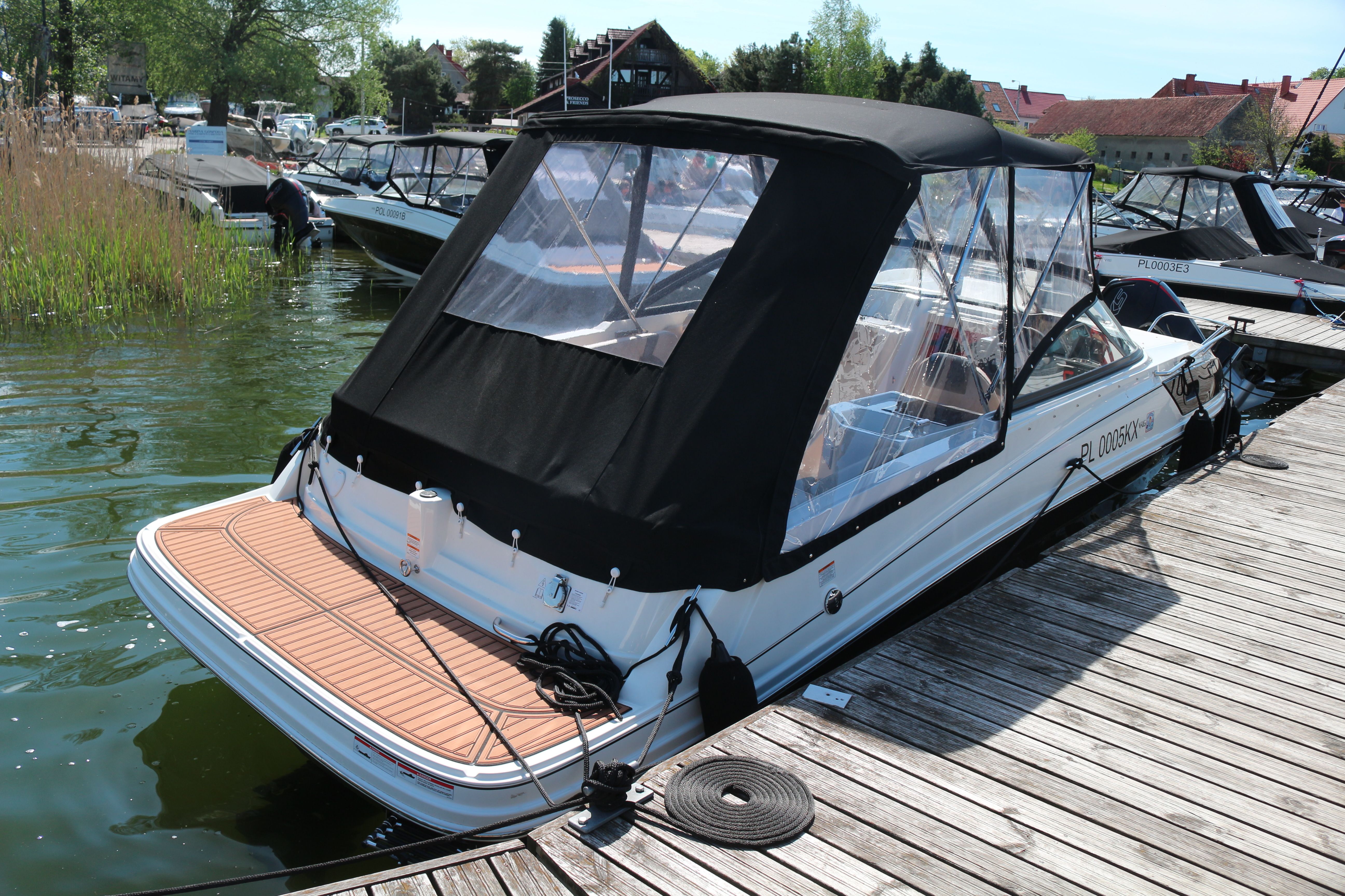 Bayliner VR6 Cuddy | Polly